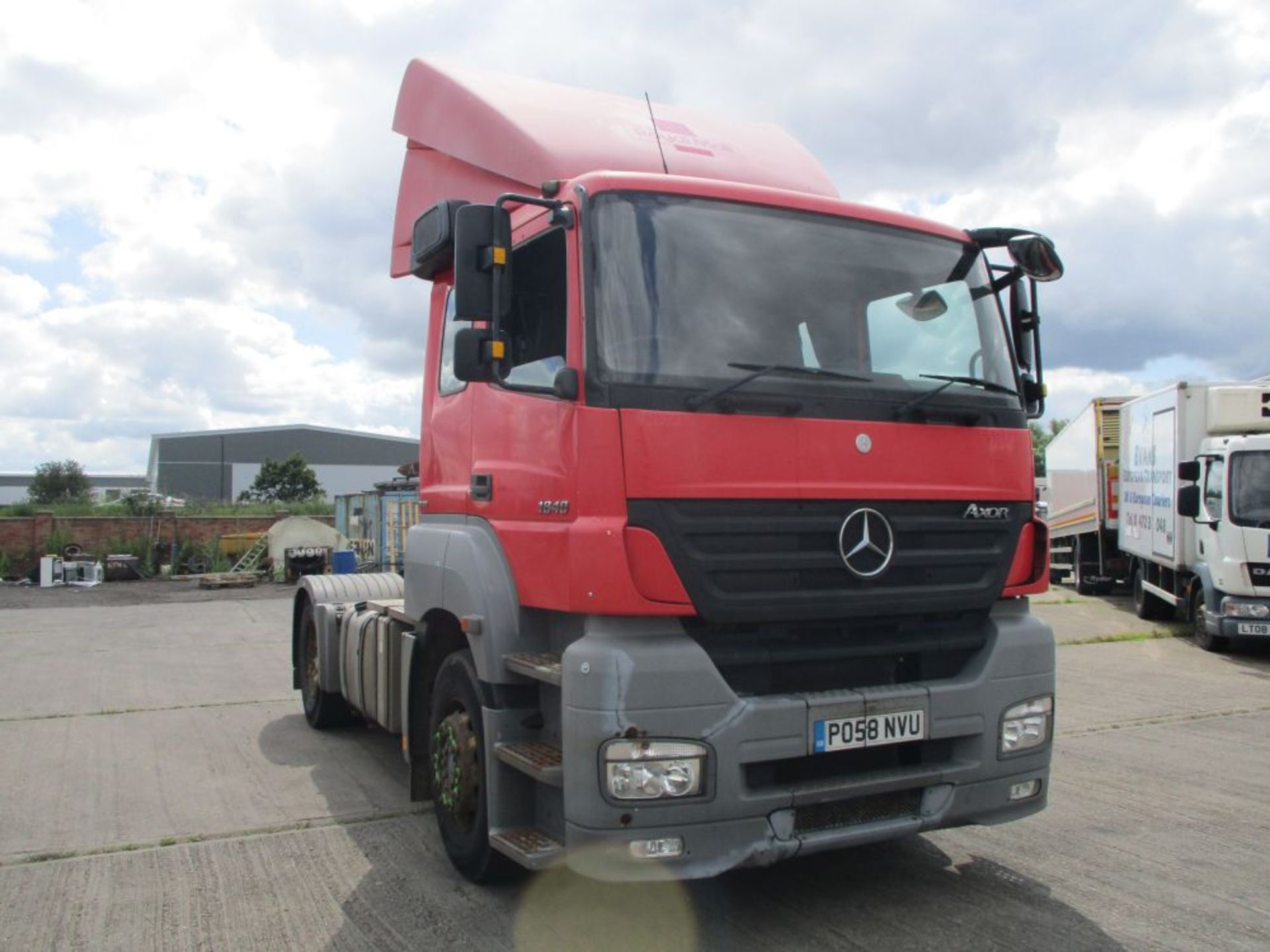 Mercedes 1840 Axor 4x2 Tractor Unit