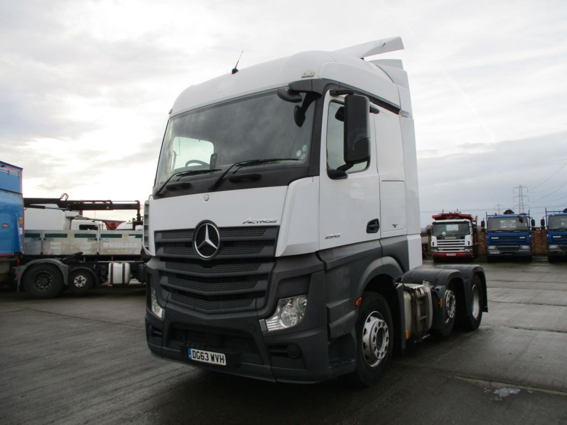 63 Mercedes 2545 Actros - Bild 2 aus 6