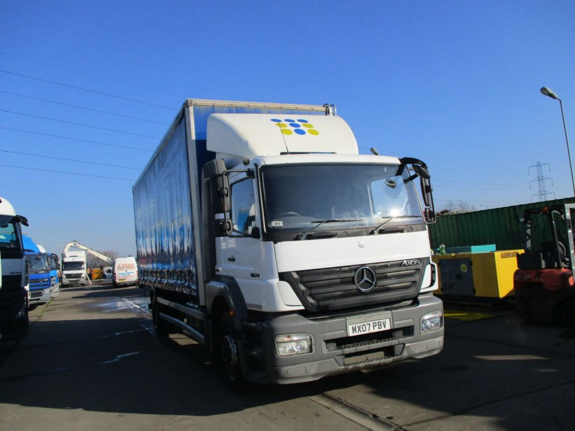 Mercedes 1824 Axor 26FT Curtainsider