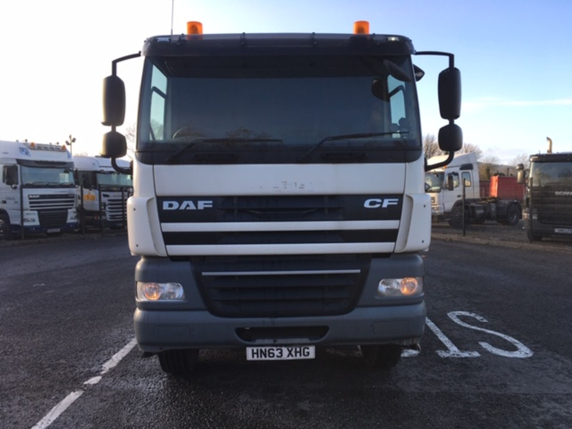 2013 (63) DAF CF85-410 SLEEPERCAB 8X4 TIPPER WITH PPG INSULATED TAR SPEC BODY - Image 6 of 18