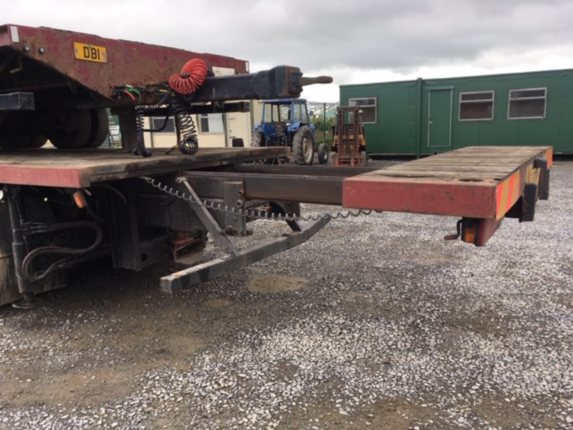 2007 SCANIA R380 8X4 SLEEPERCAB CRANE TRUCK FLATBED COUPLED WITH 20FT TWIN AXLE MC AULEY TRAILER - Image 10 of 22