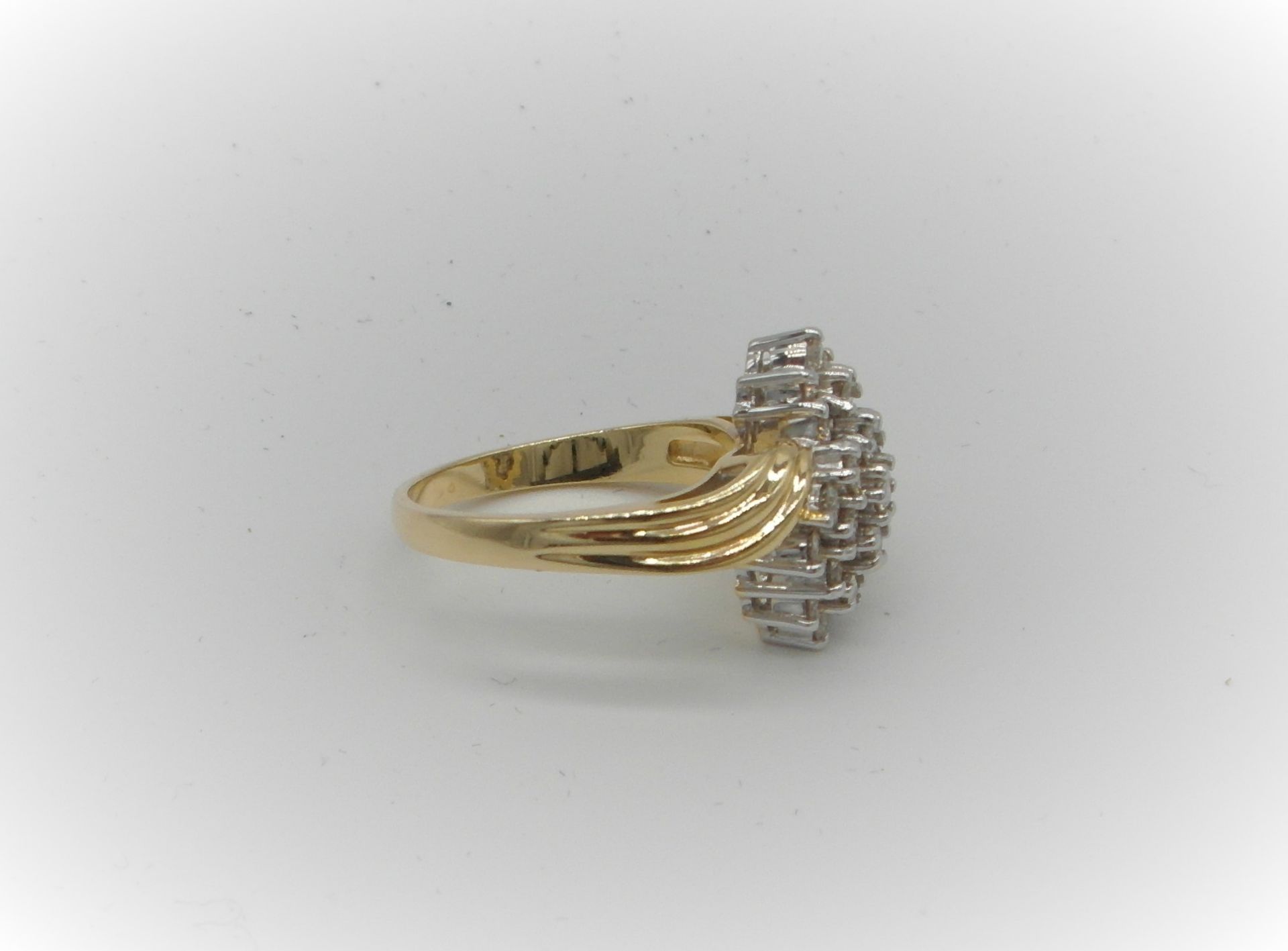 Cluster Diamond Peg Crossover Ring - Image 4 of 4