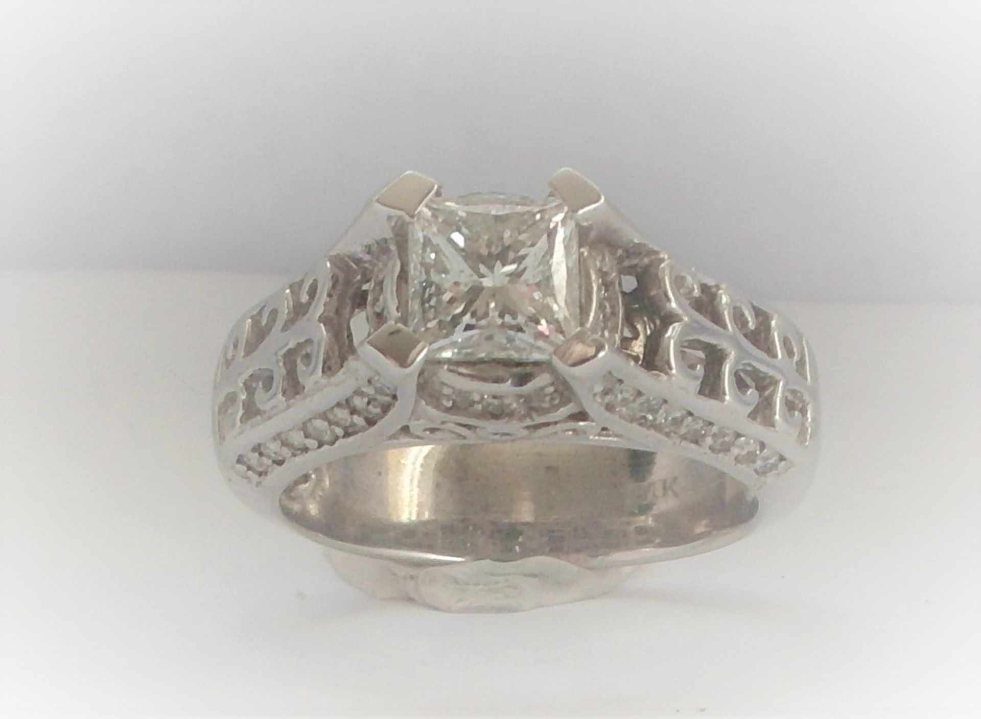 14Ct White Gold Single Stone Princess Cut Diamond Ring