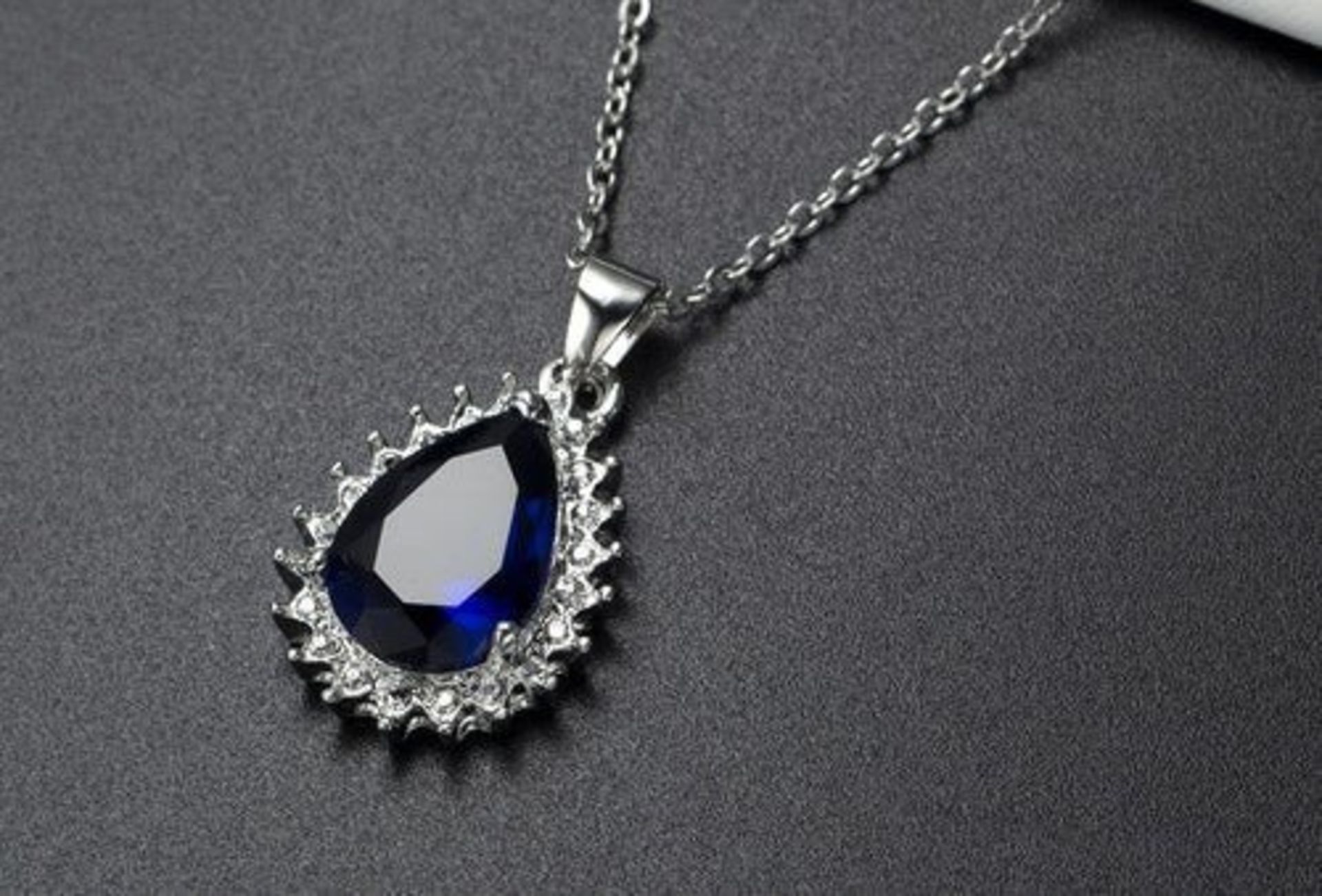 Silver Blue Sapphire Pendant Necklace - Image 3 of 4