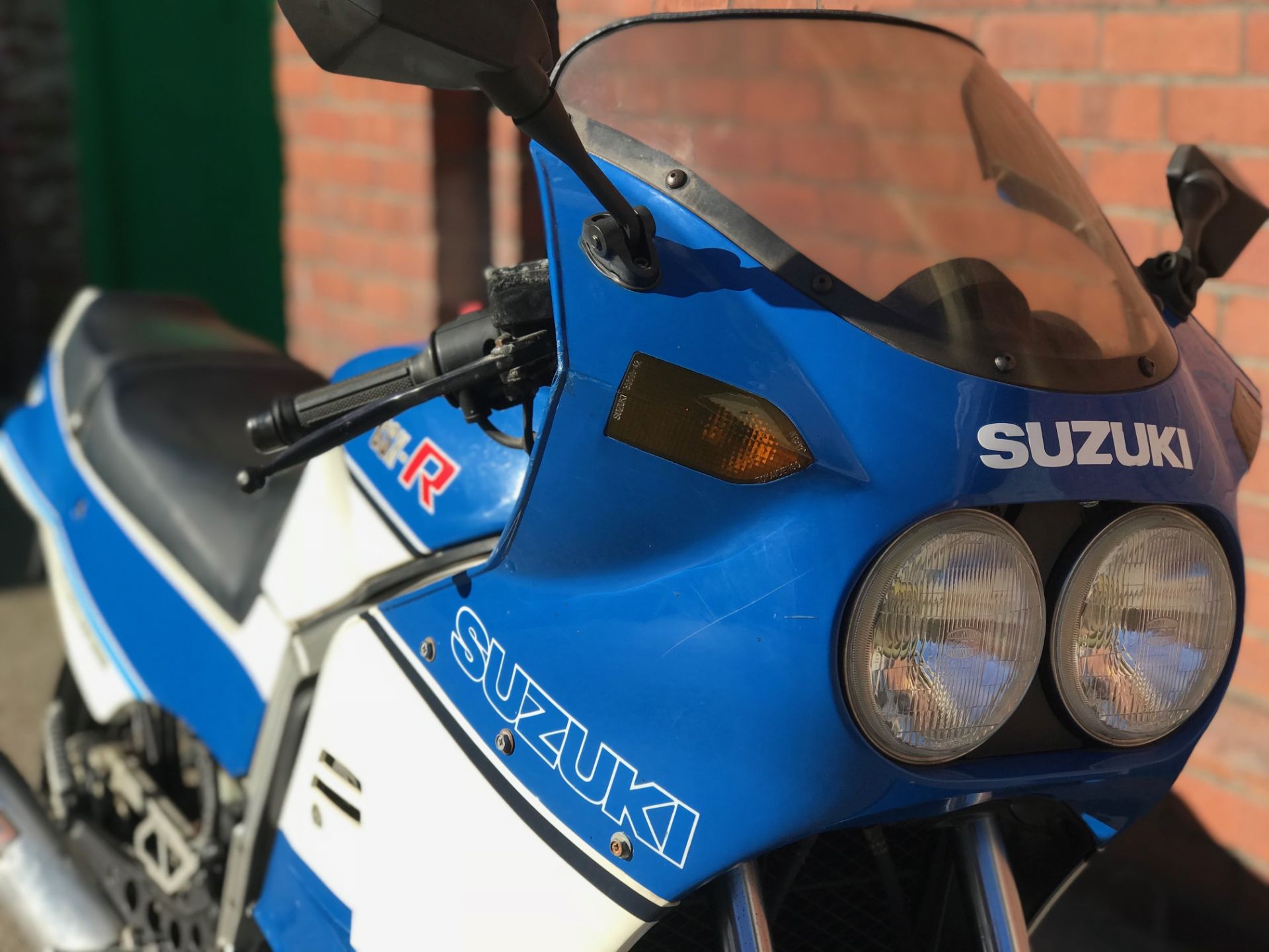 1985 Suzuki GSX400R GK71B - Image 10 of 25