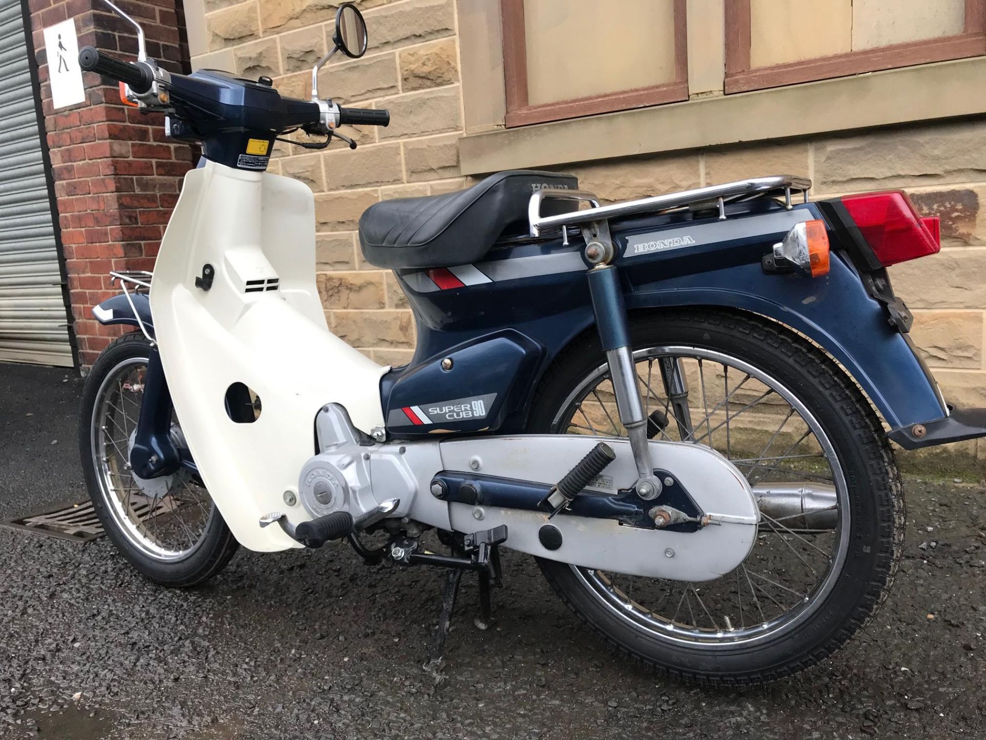 1986 JDM Honda Super Cub C90 With Electric Start - Image 4 of 18