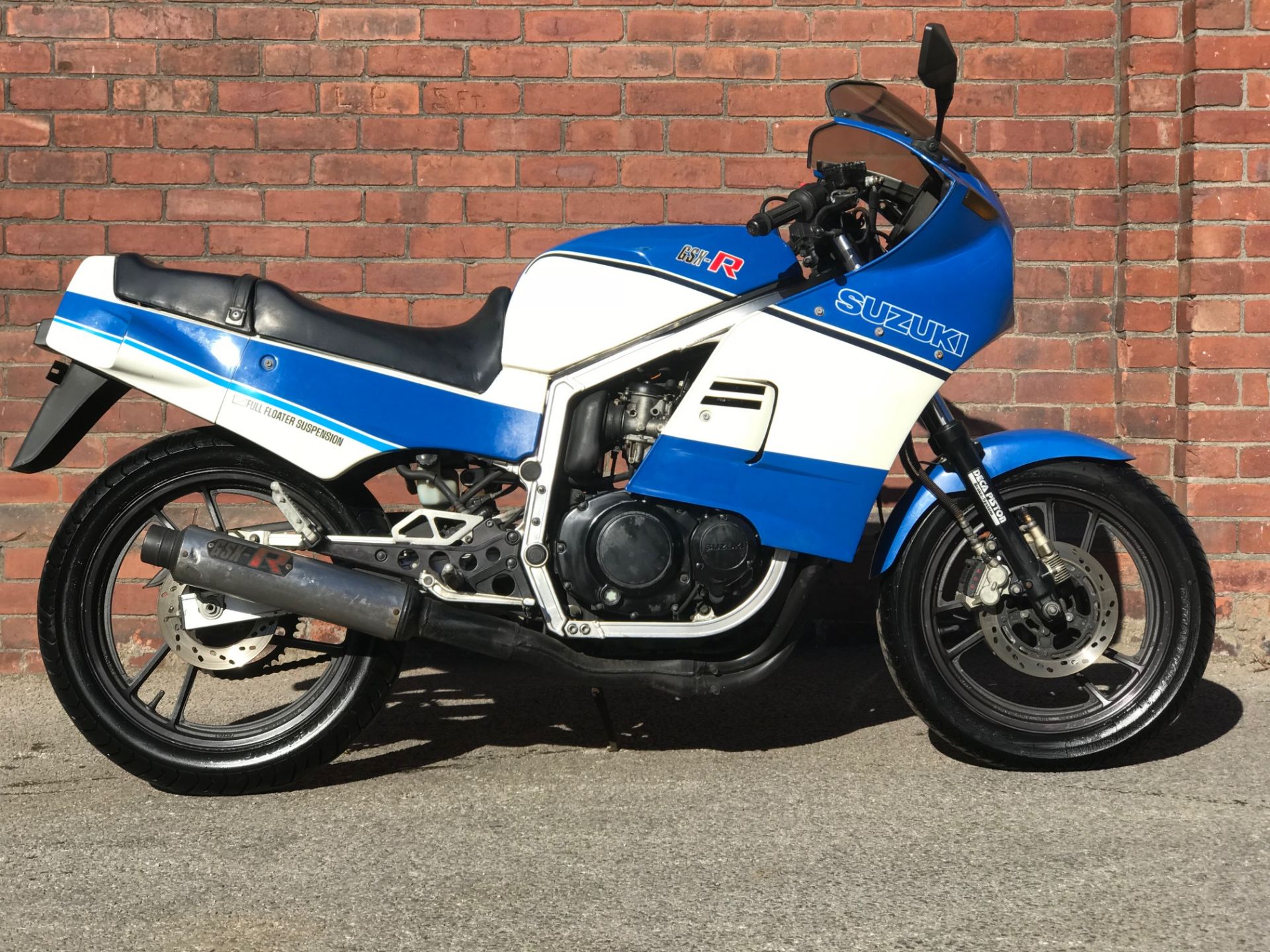 1985 Suzuki GSX400R GK71B - Image 2 of 25