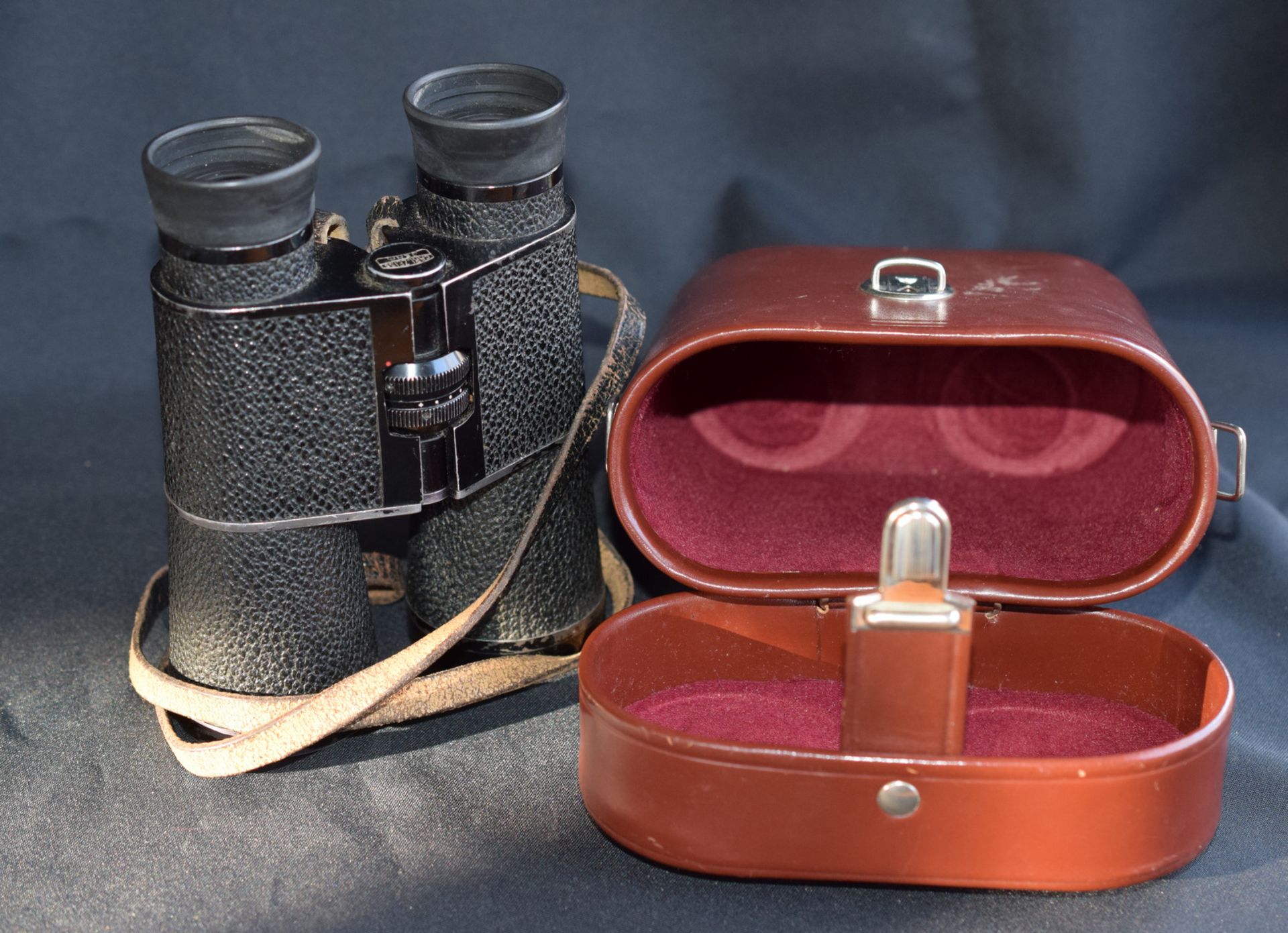 Carl Zeiss Jena Binoculars 10X40B in case