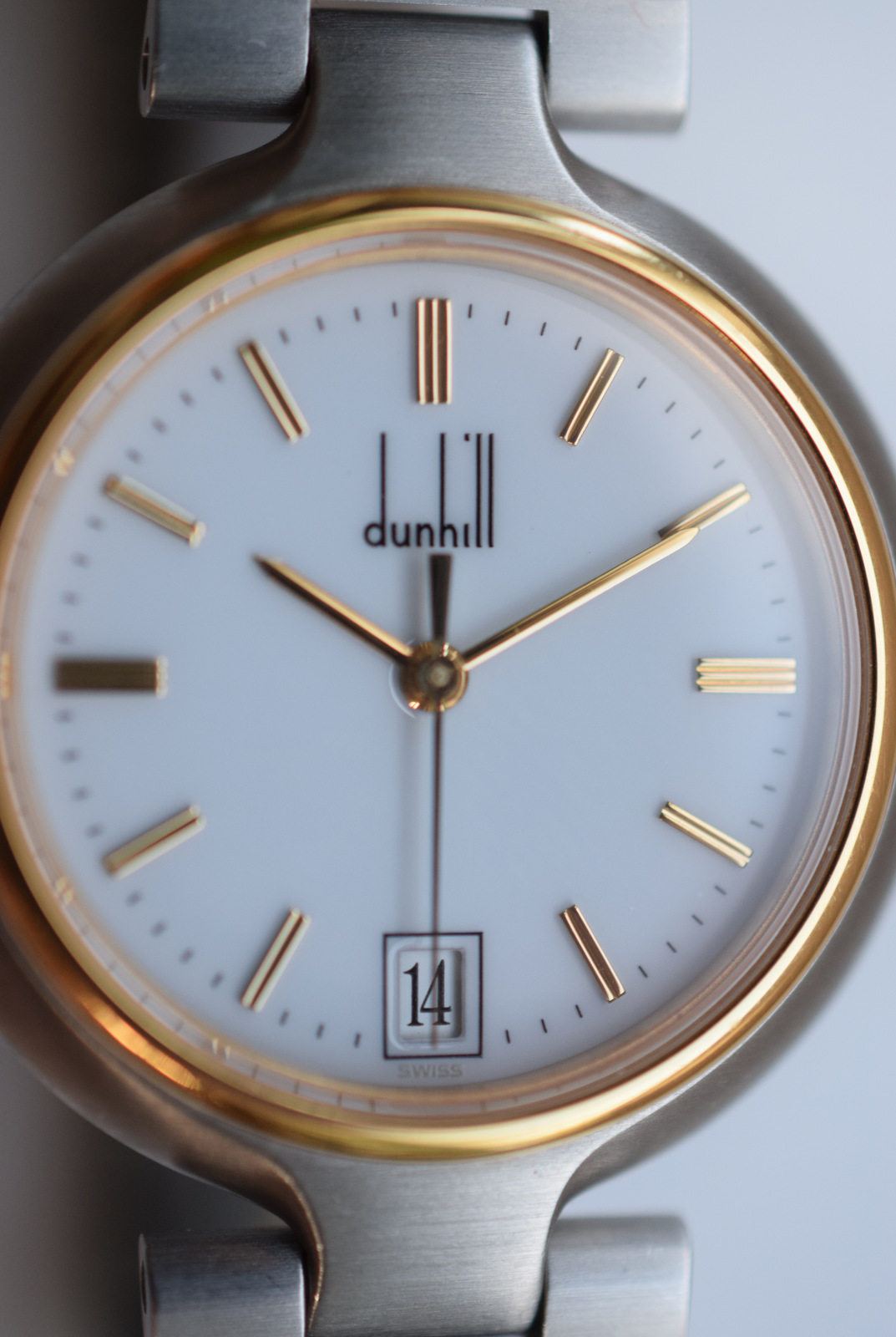 Dunhill Bi-Metal Unisex Quartz Watch - Image 3 of 5