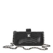 Chanel Pouch-On-Chain