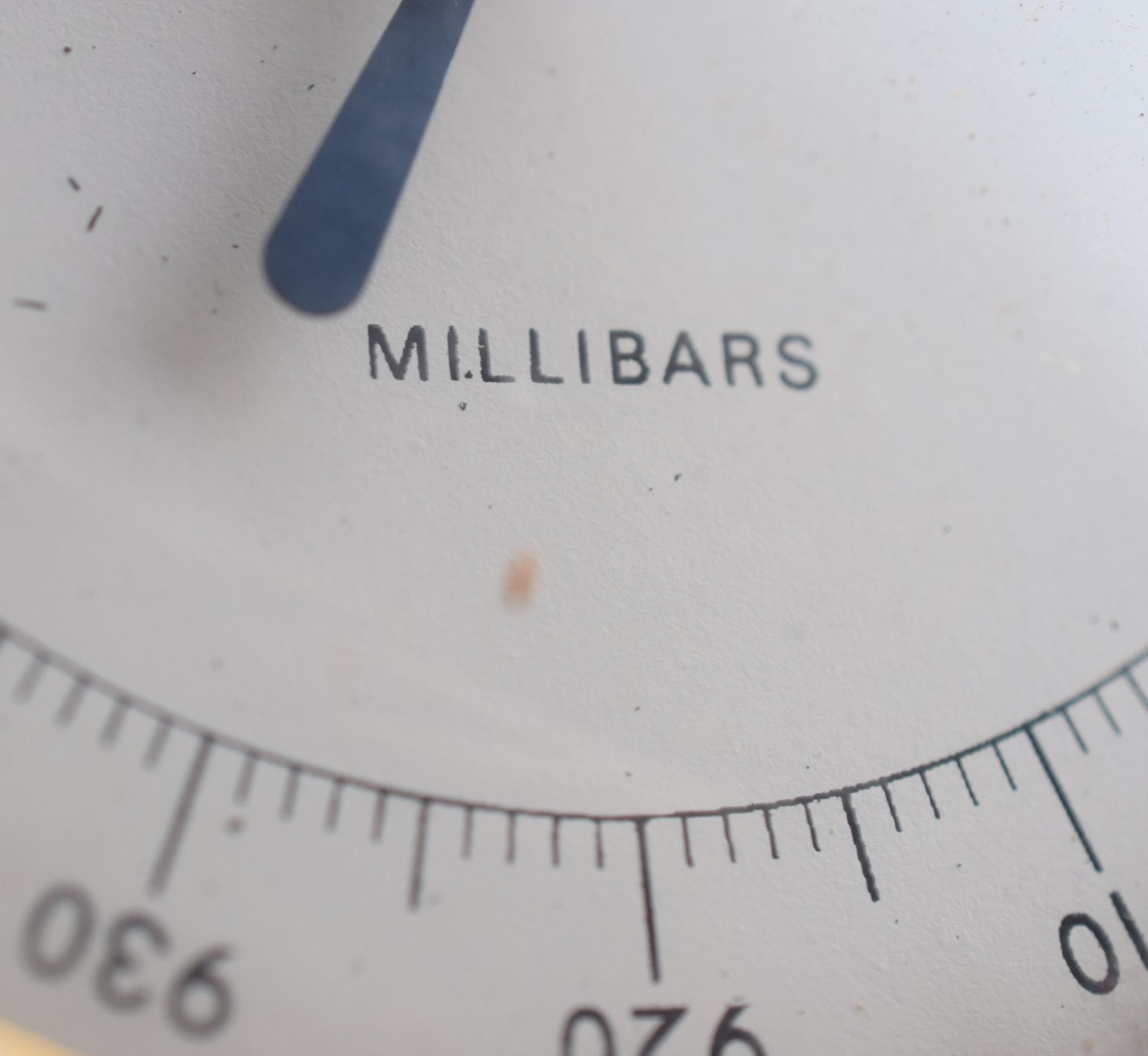 Small Bulkhead Barometer - Image 4 of 4