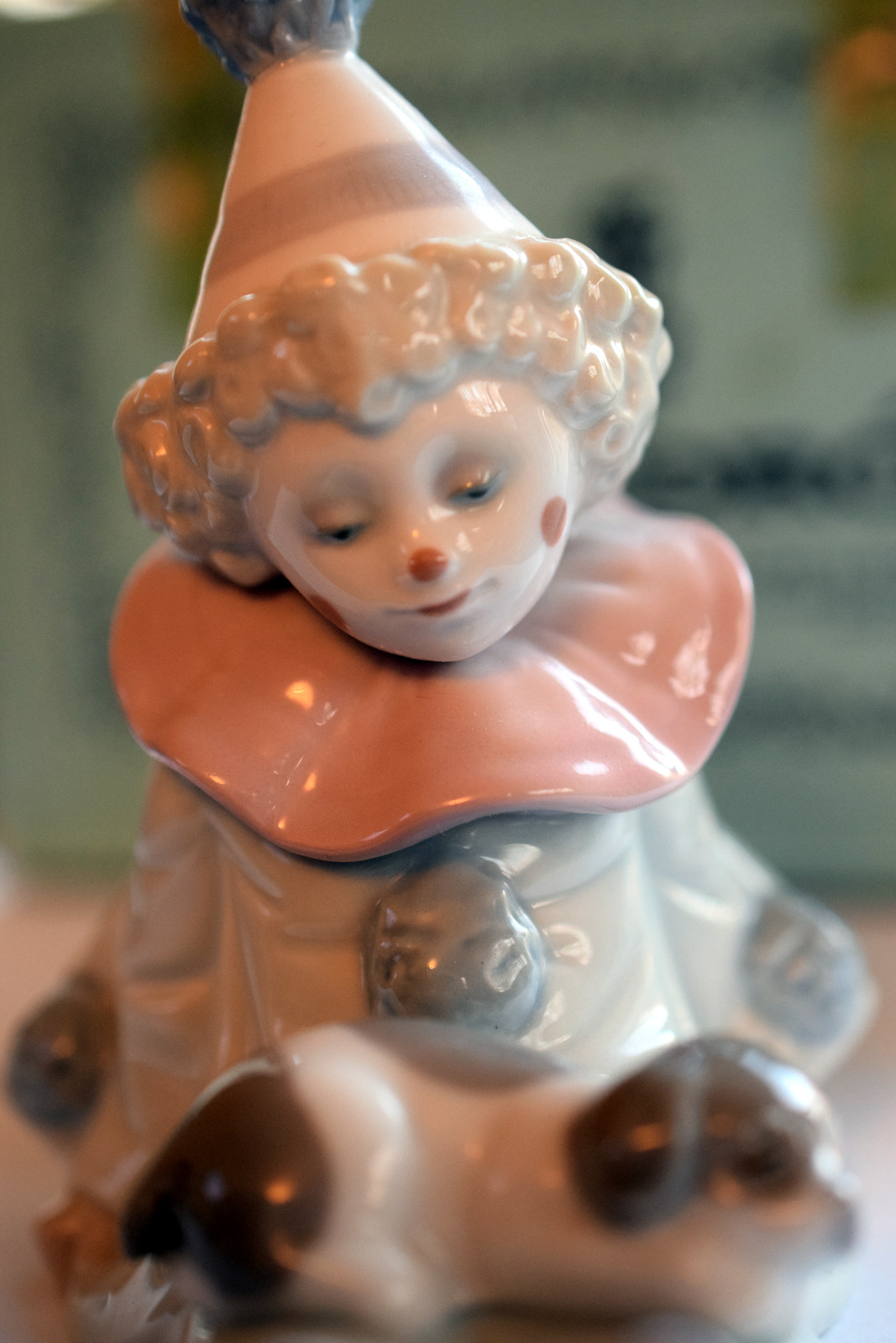 Limited Edition Lladro Clown Figure With Puppy - Image 2 of 7