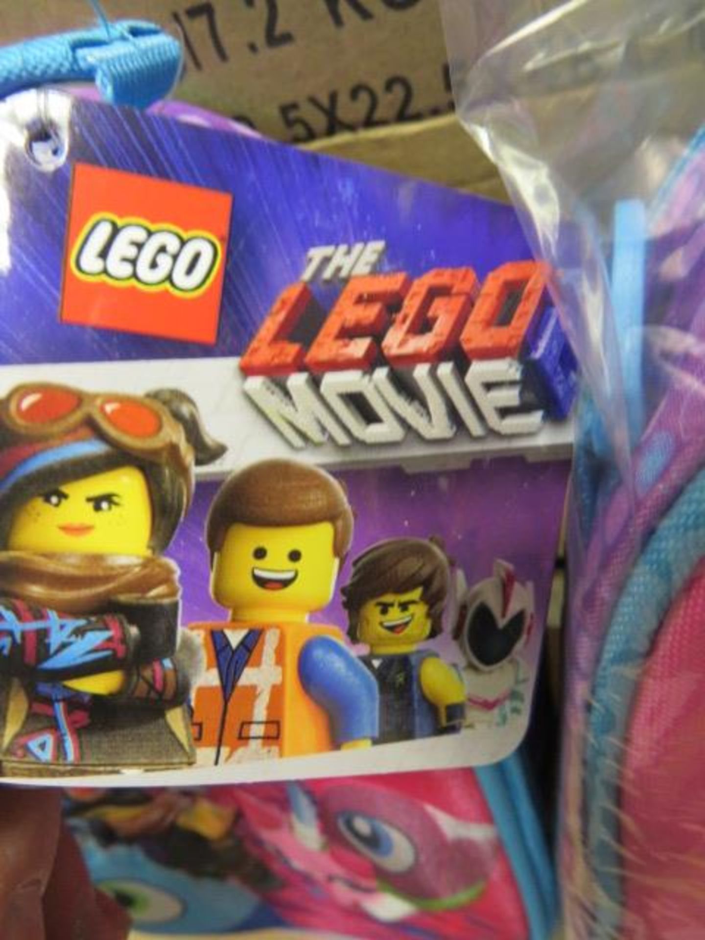 (73) PALLET TO CONTAIN 120 x BRAND NEW THE LEGO MOVIE - NEVER STOP PLAYING LUNCHBAG/BACKPACK. R... - Image 3 of 3