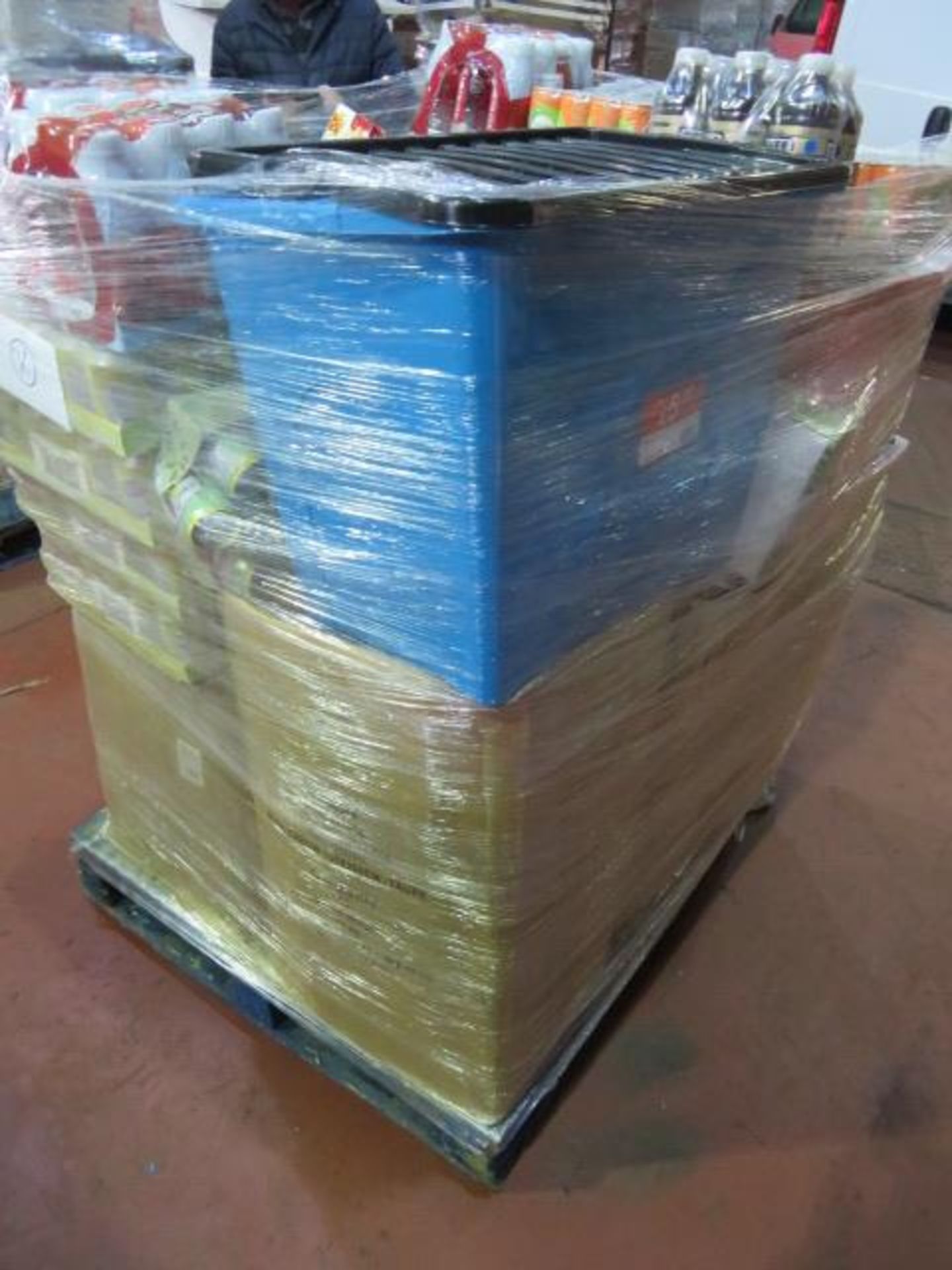 (2C) LARGE PALLET TO CONTAIN A VERY LARGE QTY OF VARIOUS FOOD, DRINK & CONFECTIONARY TO INCLUDE... - Image 2 of 9