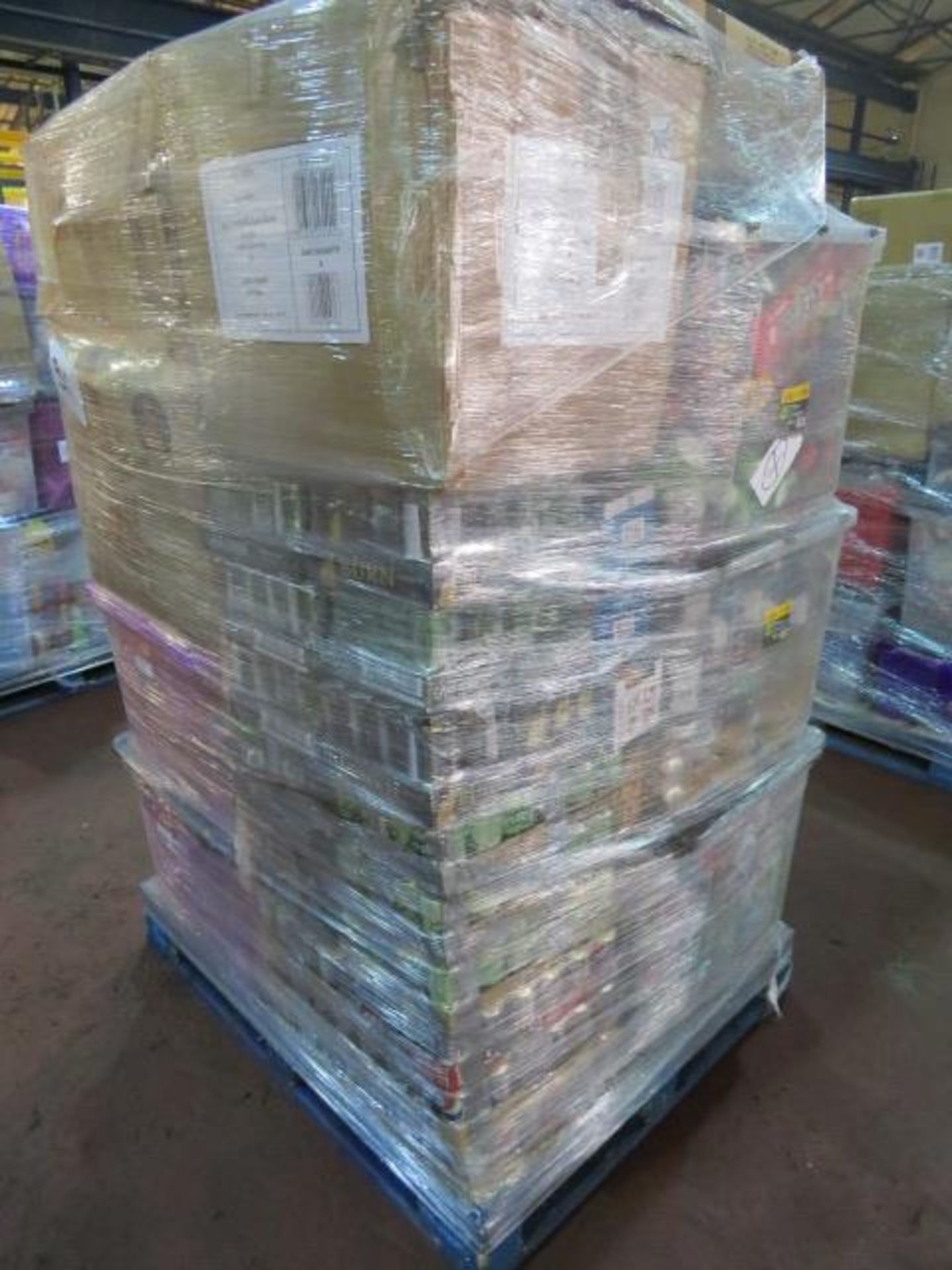 (31) LARGE PALLET TO CONTAIN A VERY LARGE QTY OF VARIOUS FOOD, DRINK & CONFECTIONARY TO INCLUD...