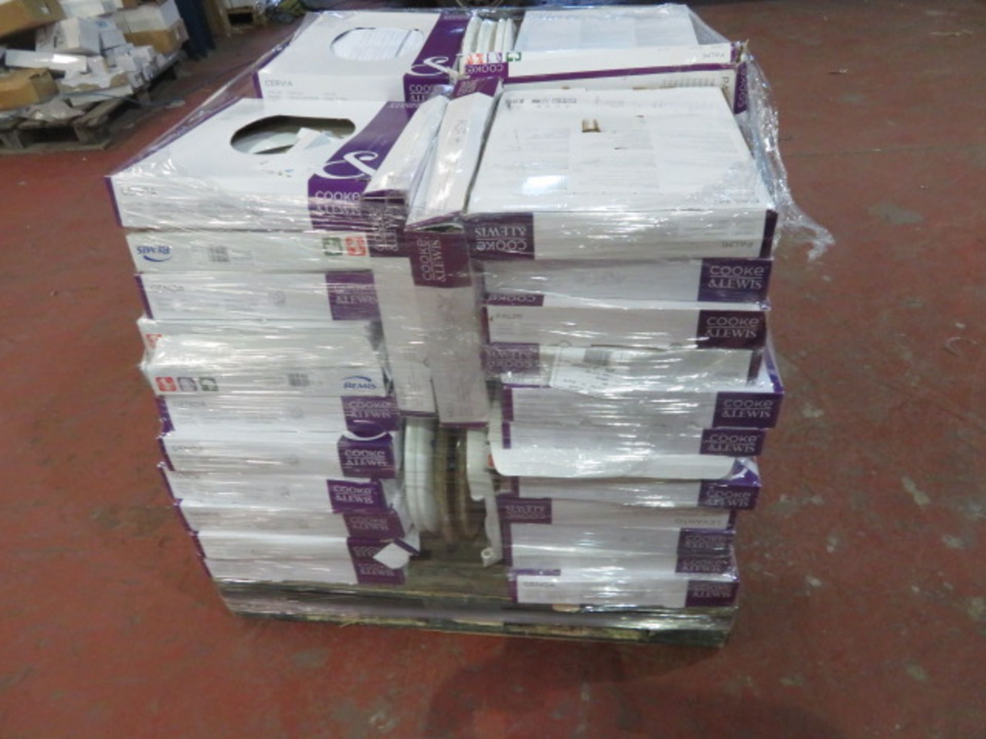 (5A) PALLET TO CONTAIN APPROX. 55 x VARIOUS TOILET SEATS TO INCLUDE: COOKE AND LEWIS GENOA, BEM... - Image 4 of 4