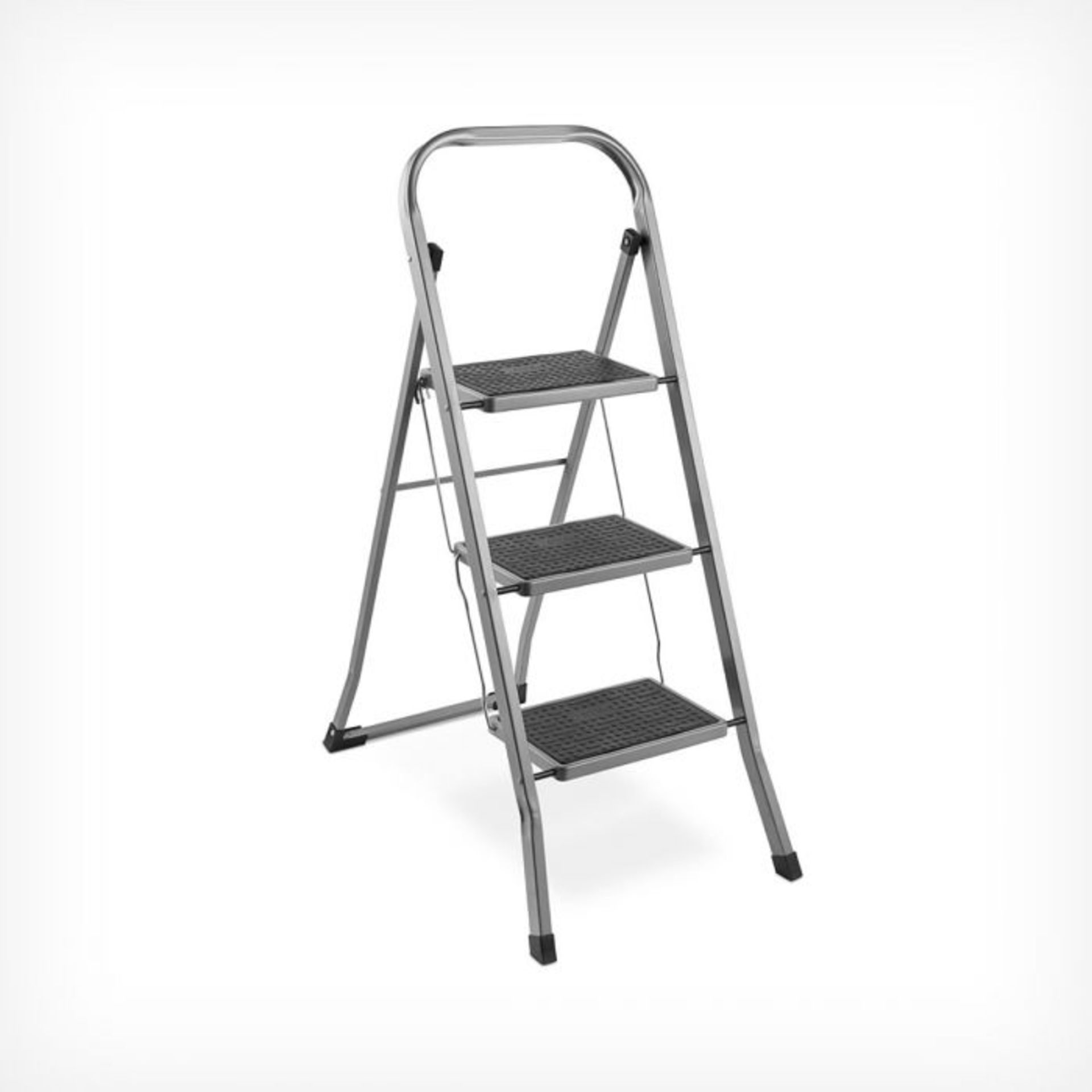 (NN85) 3 Step Steel Ladder Durable 3 step steel ladder Distributes weight evenly for total st... - Image 2 of 4