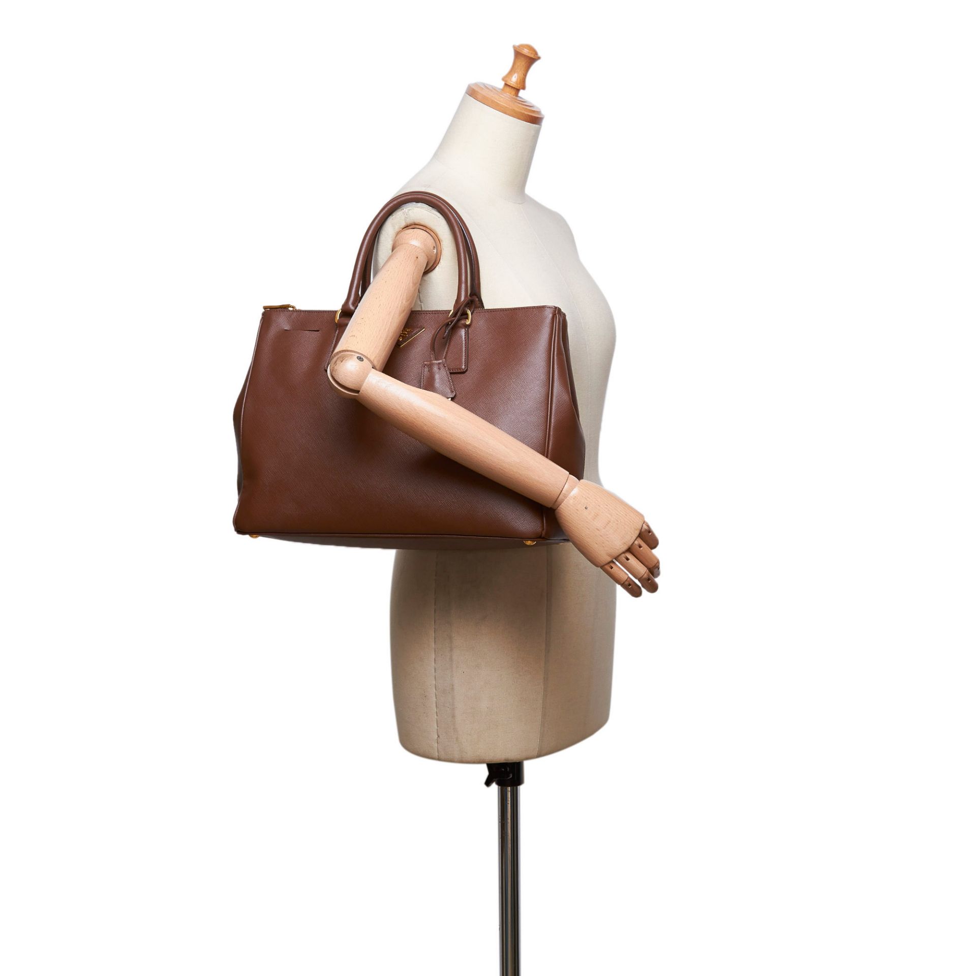 Prada Saffiano Leather Galleria Handbag - Image 5 of 10