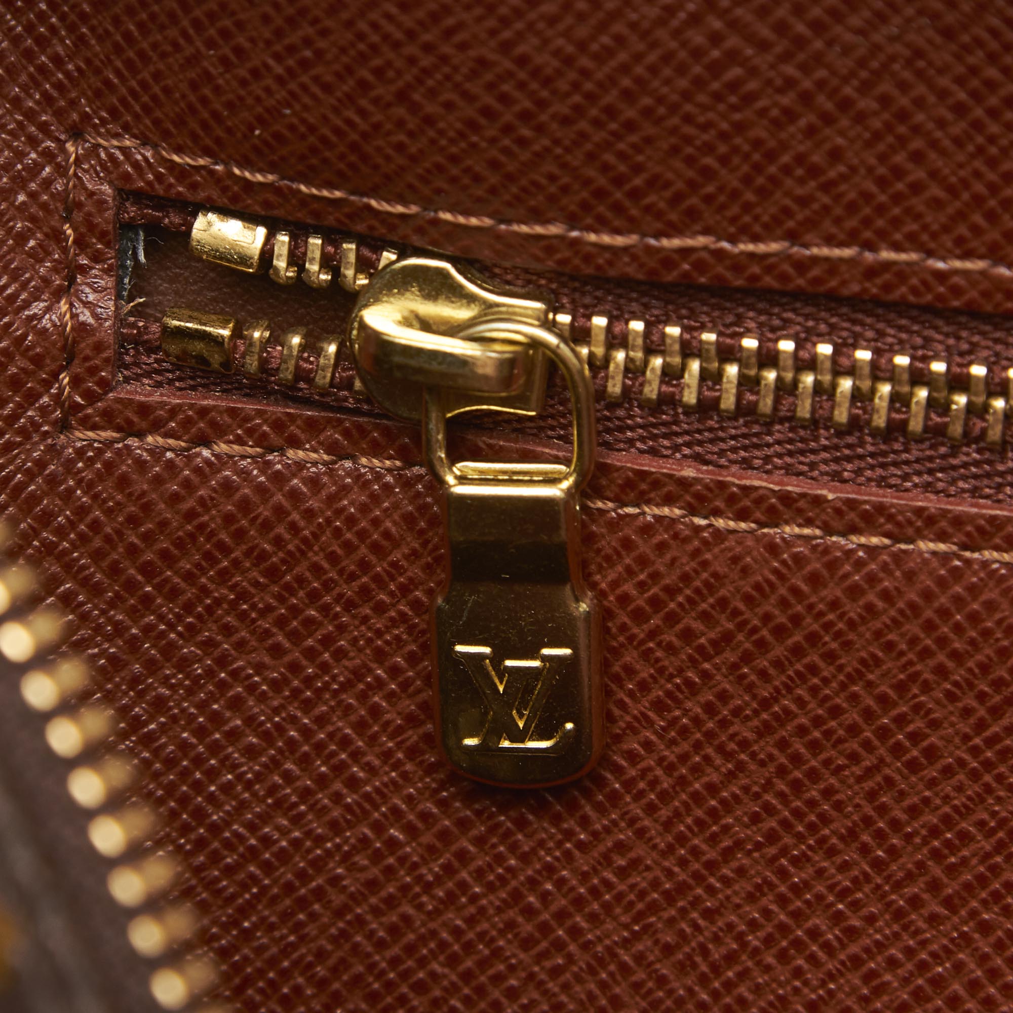Louis Vuitton Monogram Nile Crossbody Bag - Image 4 of 10