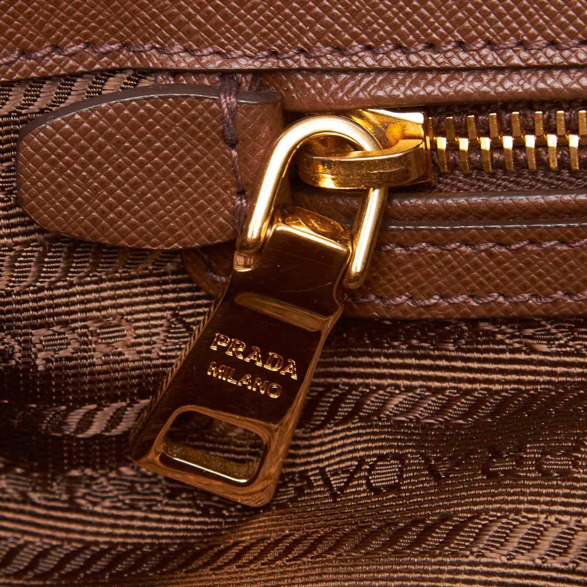Prada Saffiano Leather Galleria Handbag - Image 4 of 10