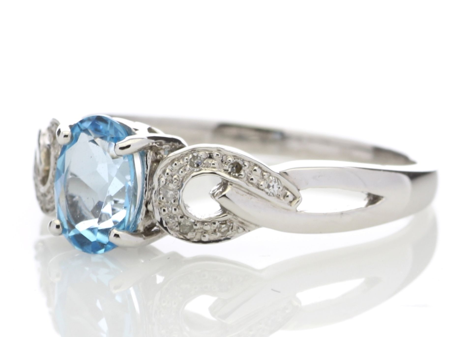 9ct White Gold Diamond And Blue Topaz Ring 0.05 Carats - Image 2 of 6