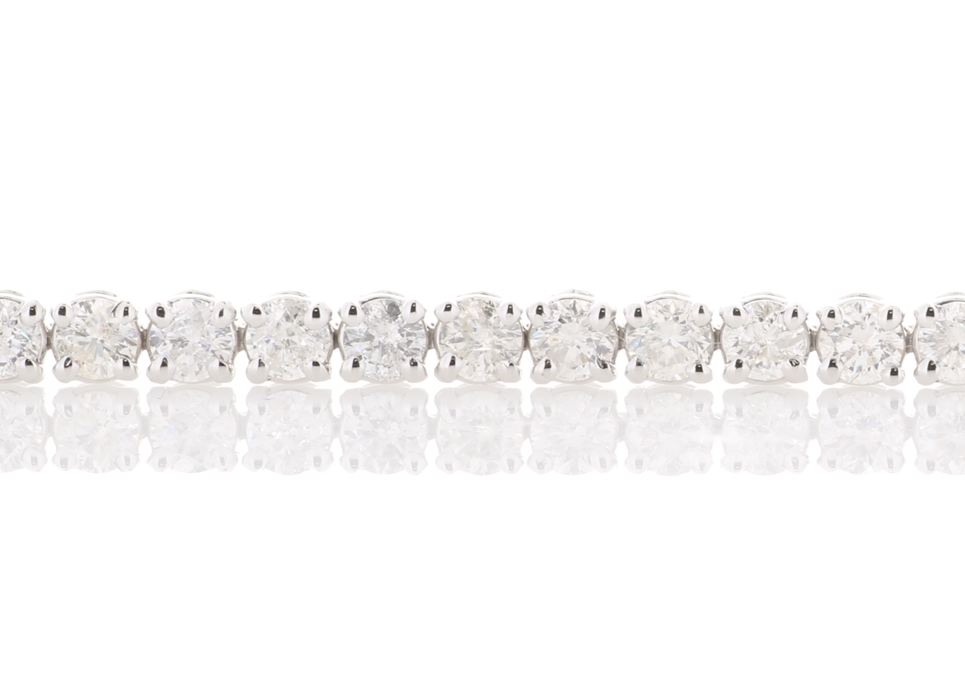 18ct White Gold Tennis Diamond Bracelet 5.50 Carats - Image 3 of 3