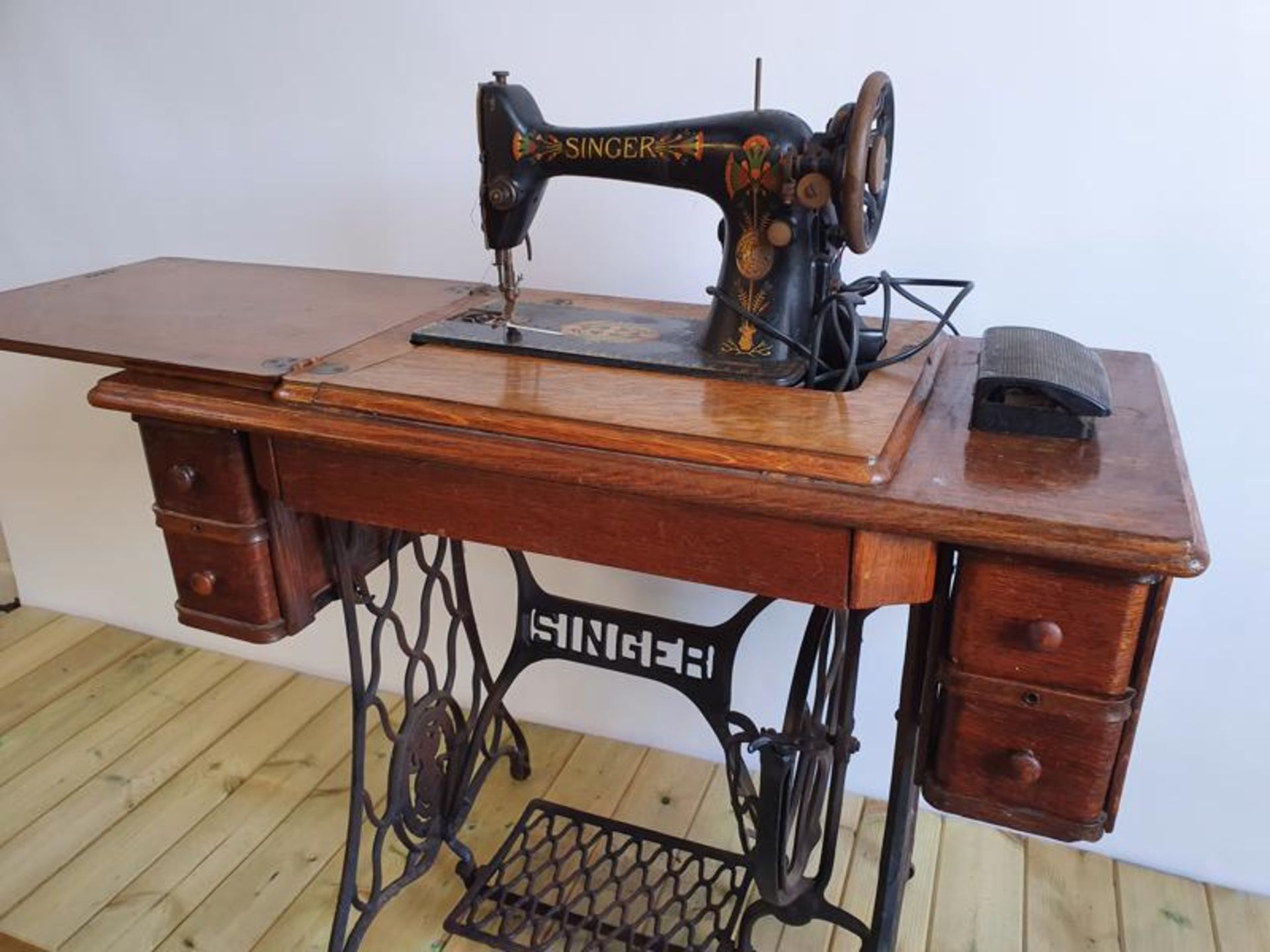Sewing Machine Table - Image 3 of 6