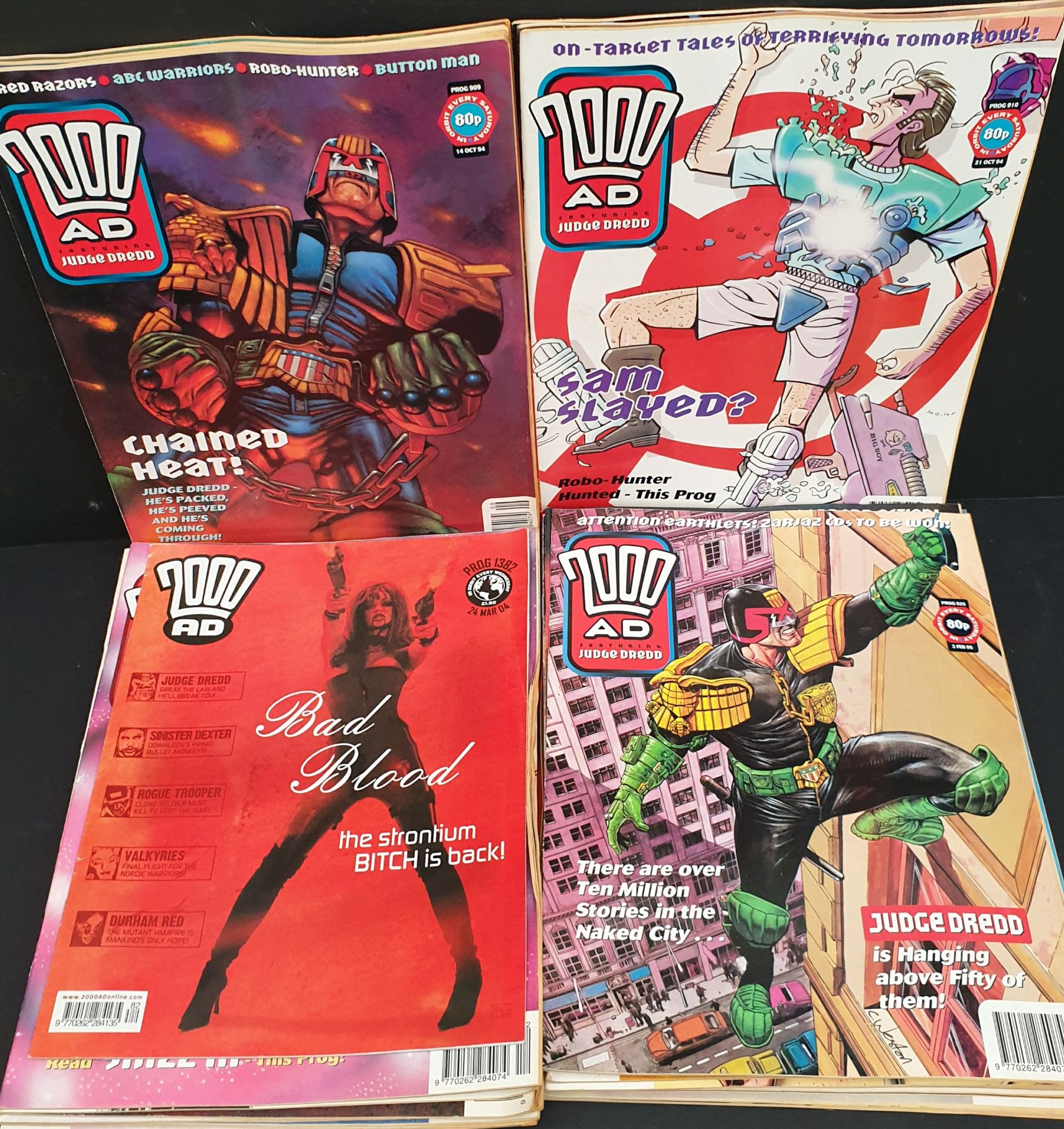 Vintage Parcel of 25 Collectable Comics 2000 AD Judge Dredd - Image 2 of 2