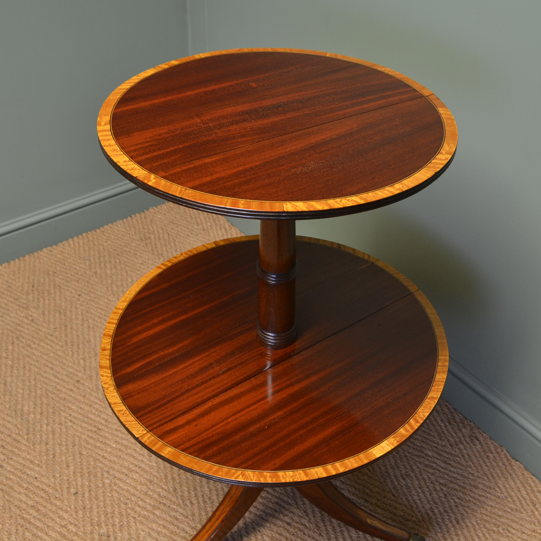 Rare Superb Quality Victorian Figured Mahogany Drop Leaf Occasional Table - Image 5 of 8