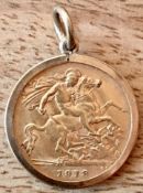 1913 22k Gold Half Sovereign and Detachable Pendant