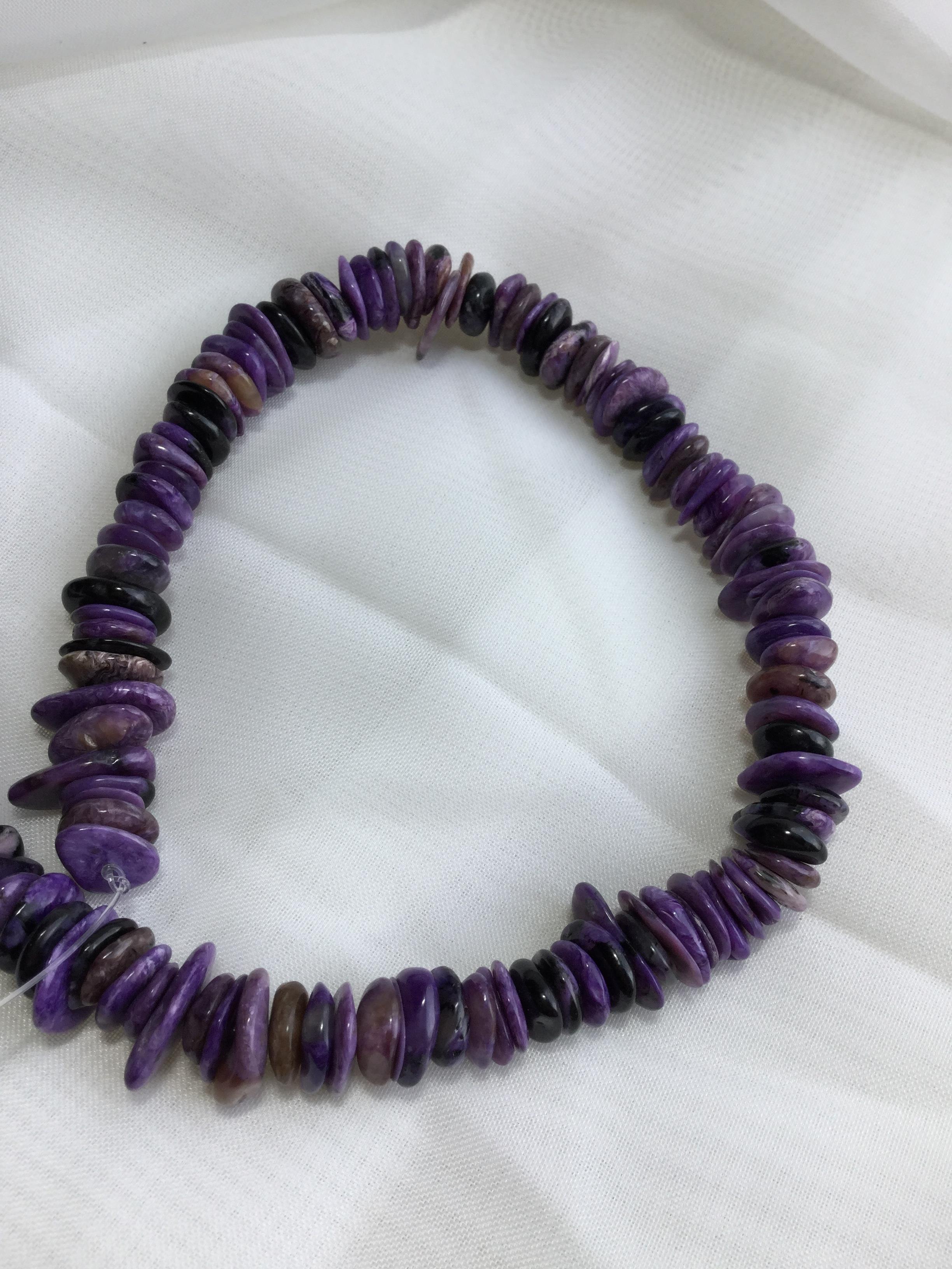 Charoite 300 cts Drilled tumbled slices 38 Cm long - Image 3 of 3