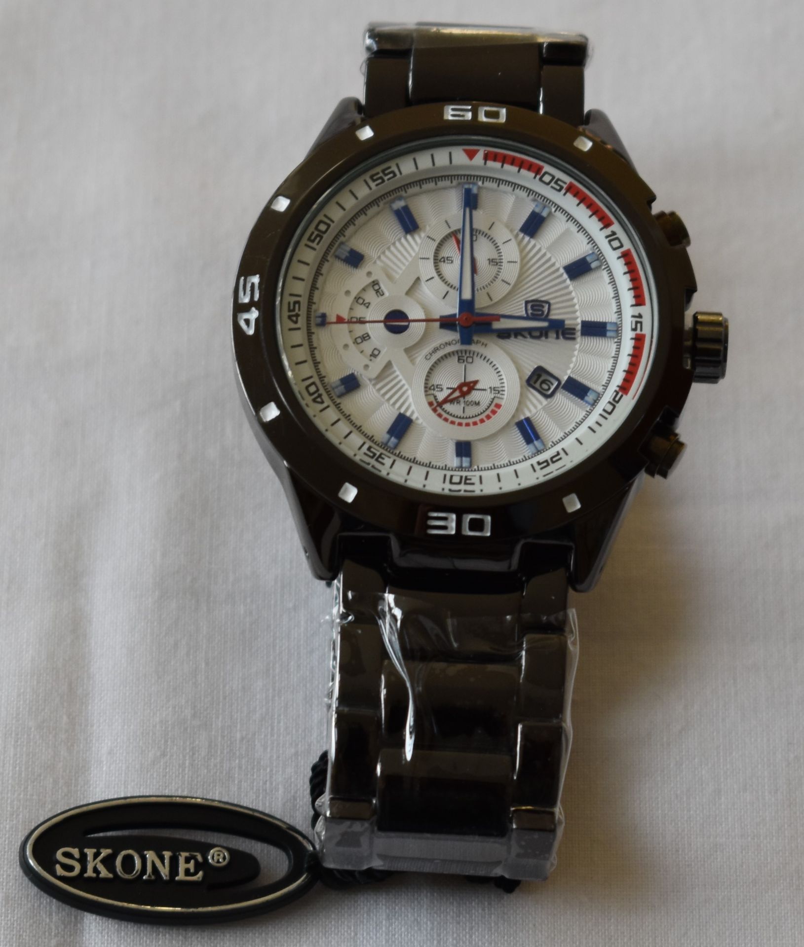 Skone White Dial Men's Watch Black Metal Strap