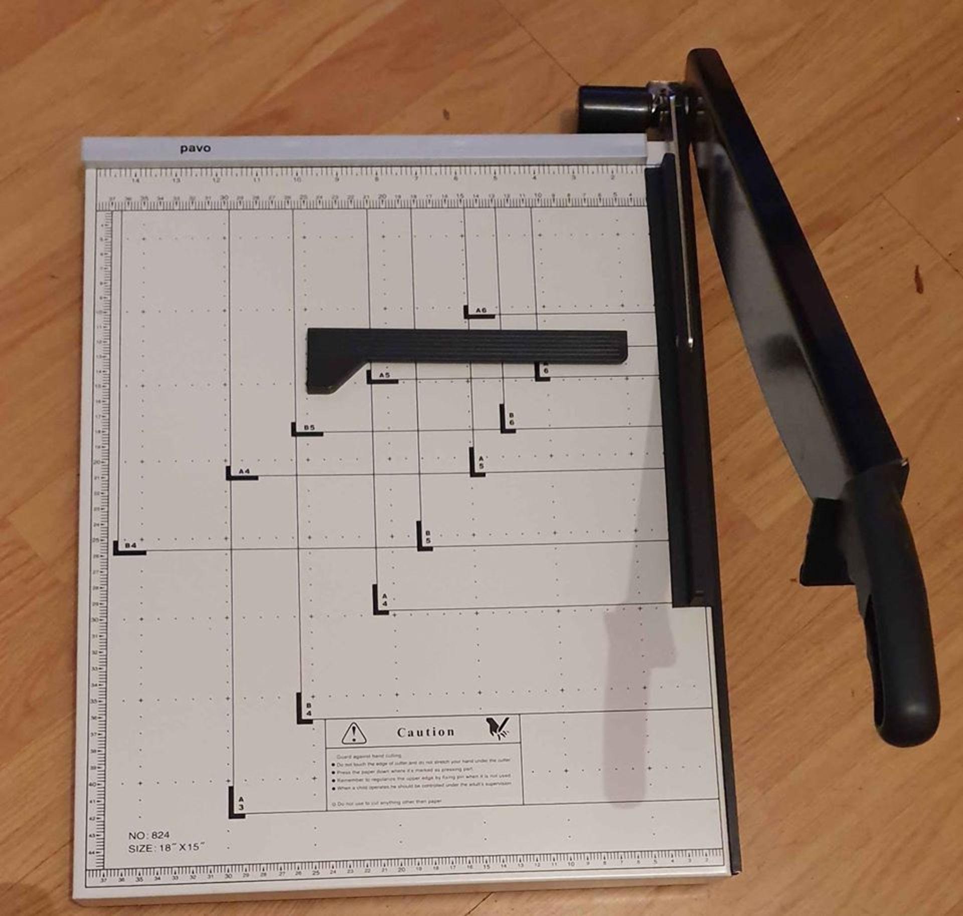 Pavo A3 cutmaster 6 Guillotine