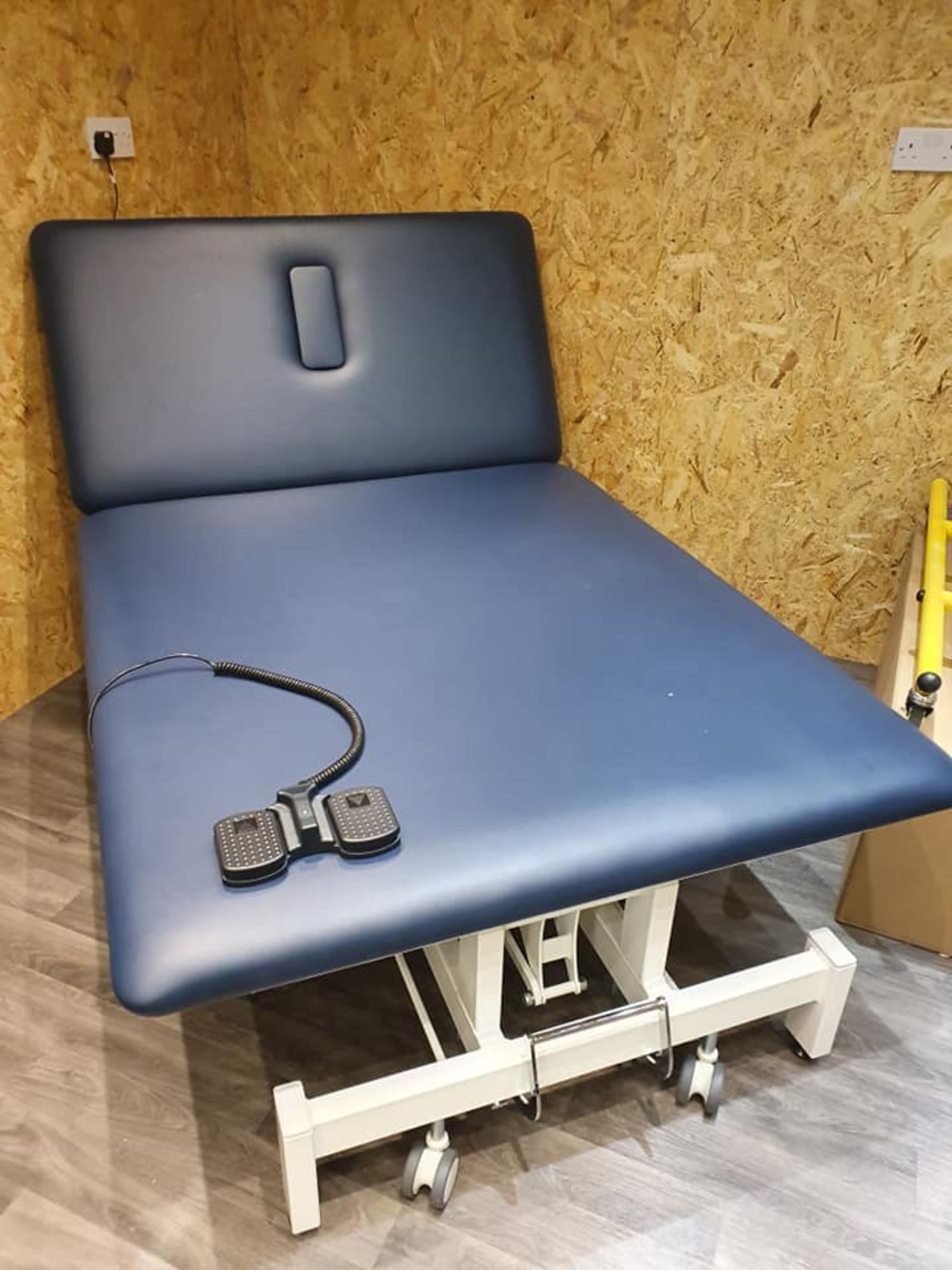 BLUE ELECTRIC METRON BALMAIN NEURO TABLE 120CM sports, massage parlour, physiotherapy, etc. - Image 5 of 6