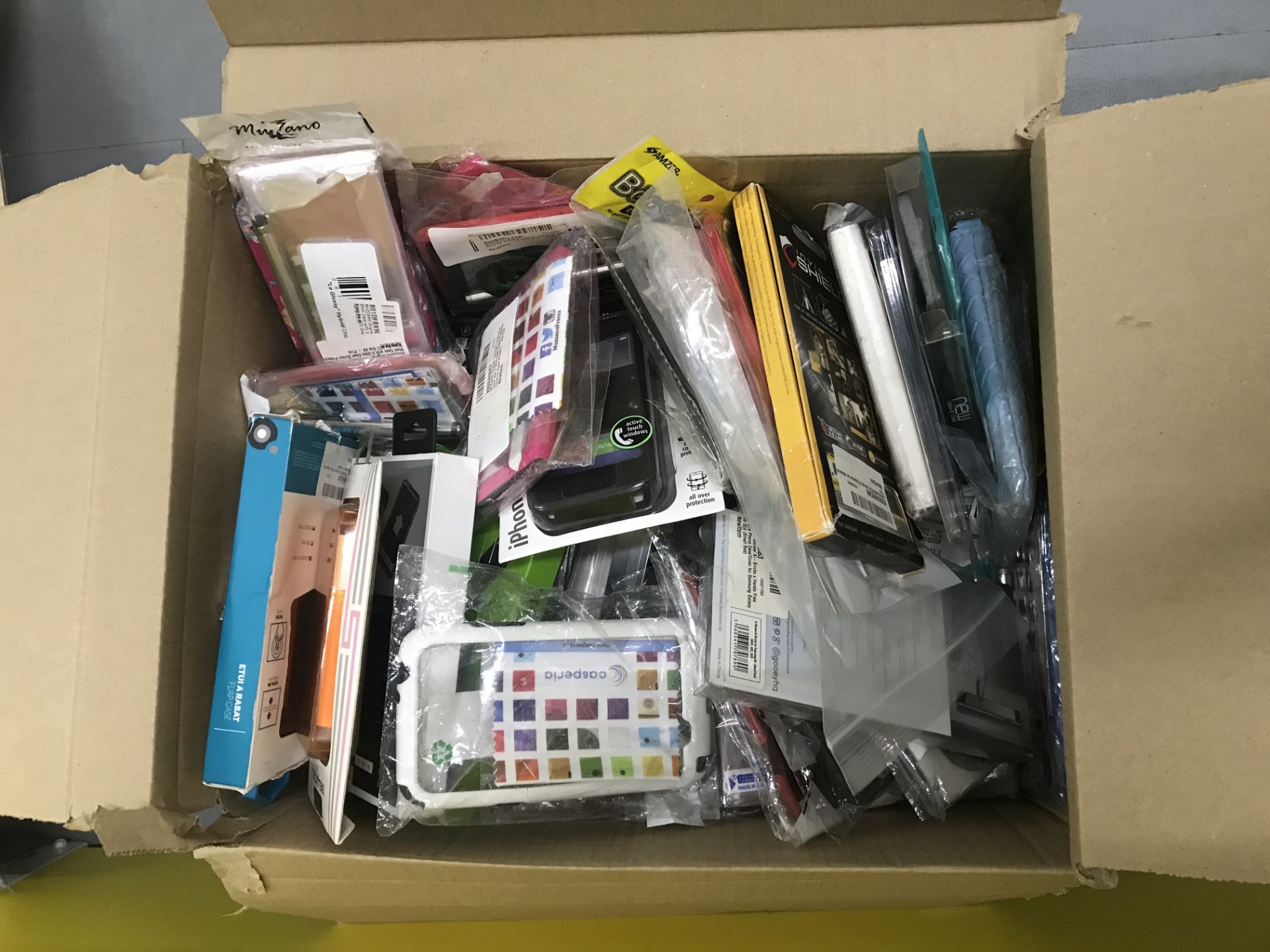 BRAND NEW! 300 Job Lot of older model phone Cases & accessories iPhone Samsung, Nokia HTC, Motorola - Image 4 of 6