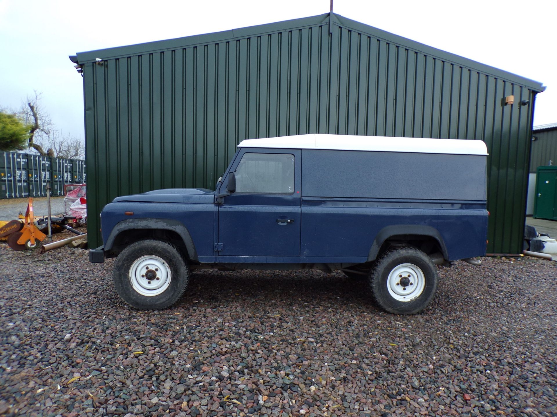 LAND ROVER DEFENDER 110 4WD 6 SPEED - Image 3 of 8