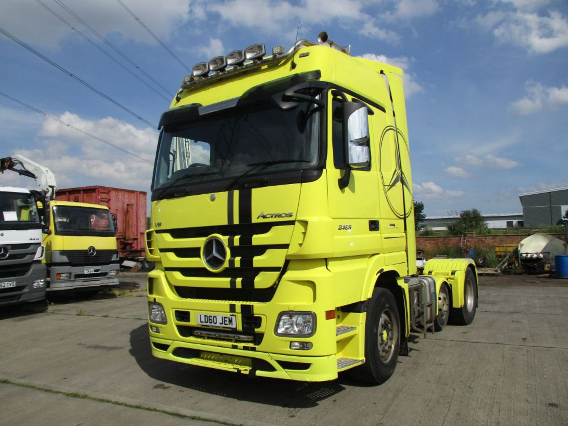 Mercedes 2455 Actros V8 6x2 Midlift Unit - Image 2 of 6