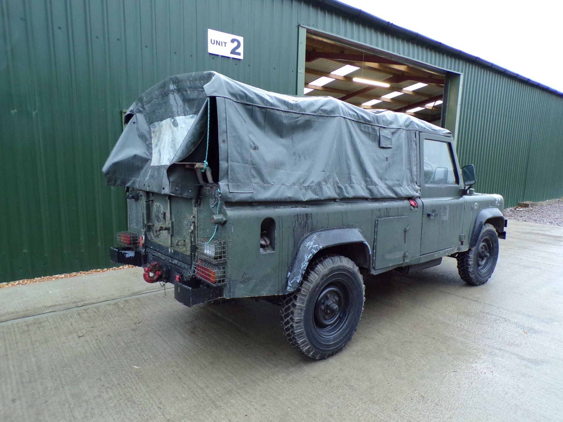 LAND ROVER DEFENDER 110 4WD 5 SPEED - Image 2 of 5