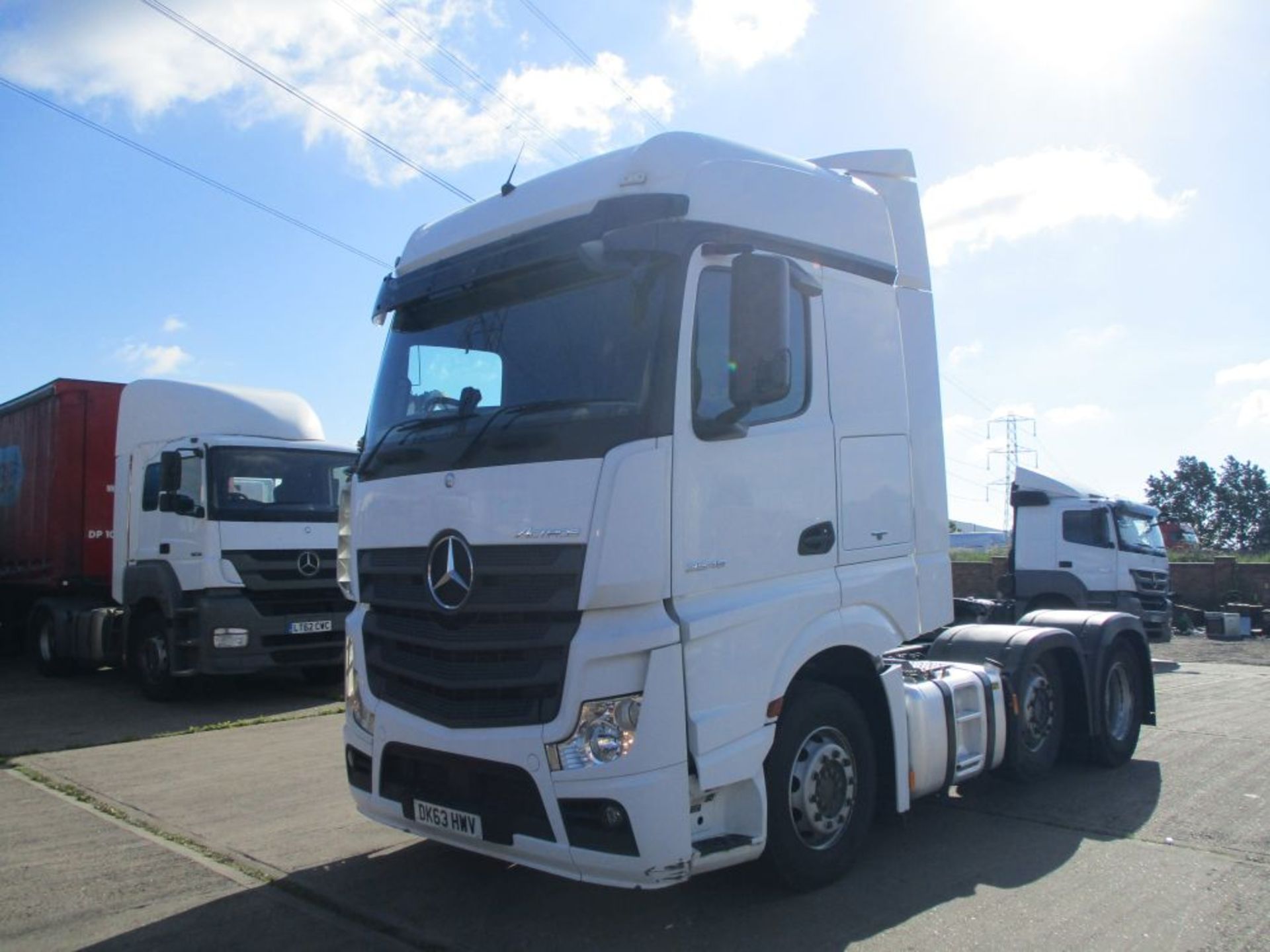 63 Mercedes 2545 Actros Bigspace Cab - Image 2 of 6