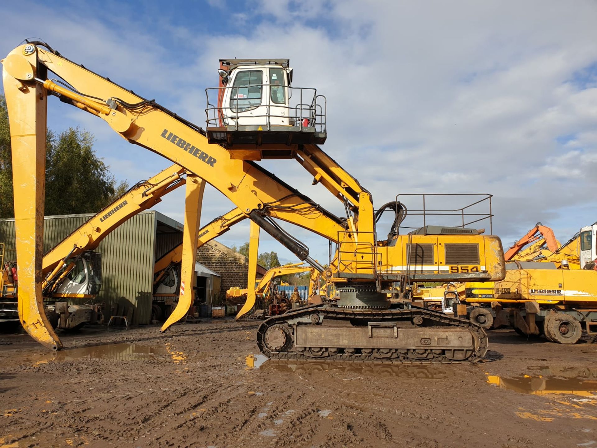 Liebherr 954C Rehandler - Image 2 of 4