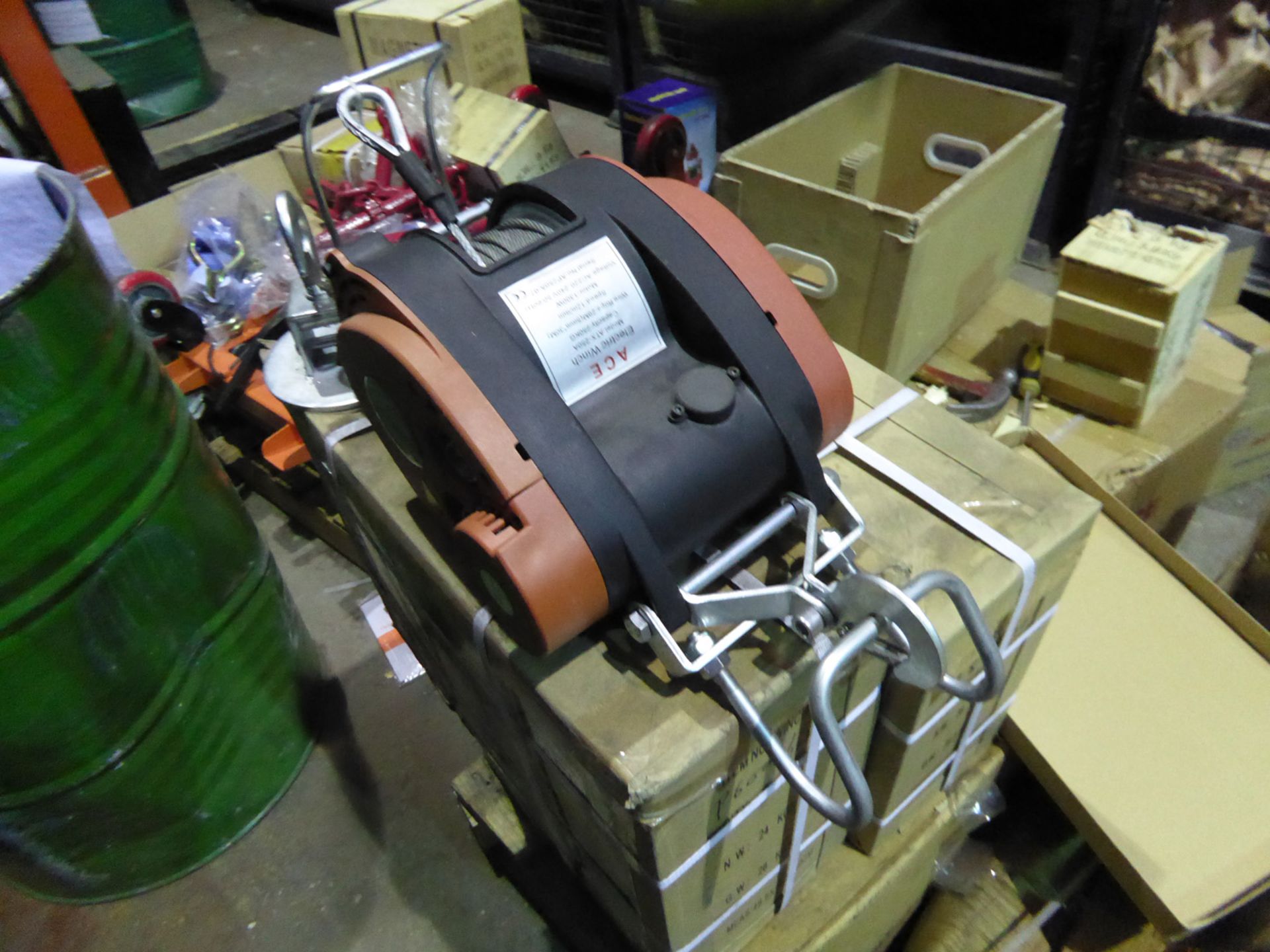 250kg Suspending Scaffold Electric Winch- Brand New - Image 2 of 2