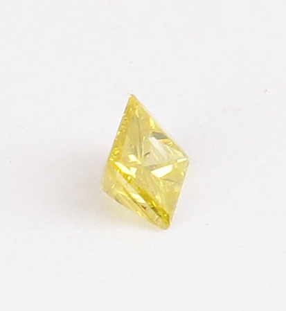IGI Certified 0.06 ct. Yellow Diamond - AUSTRALIA - Image 3 of 4