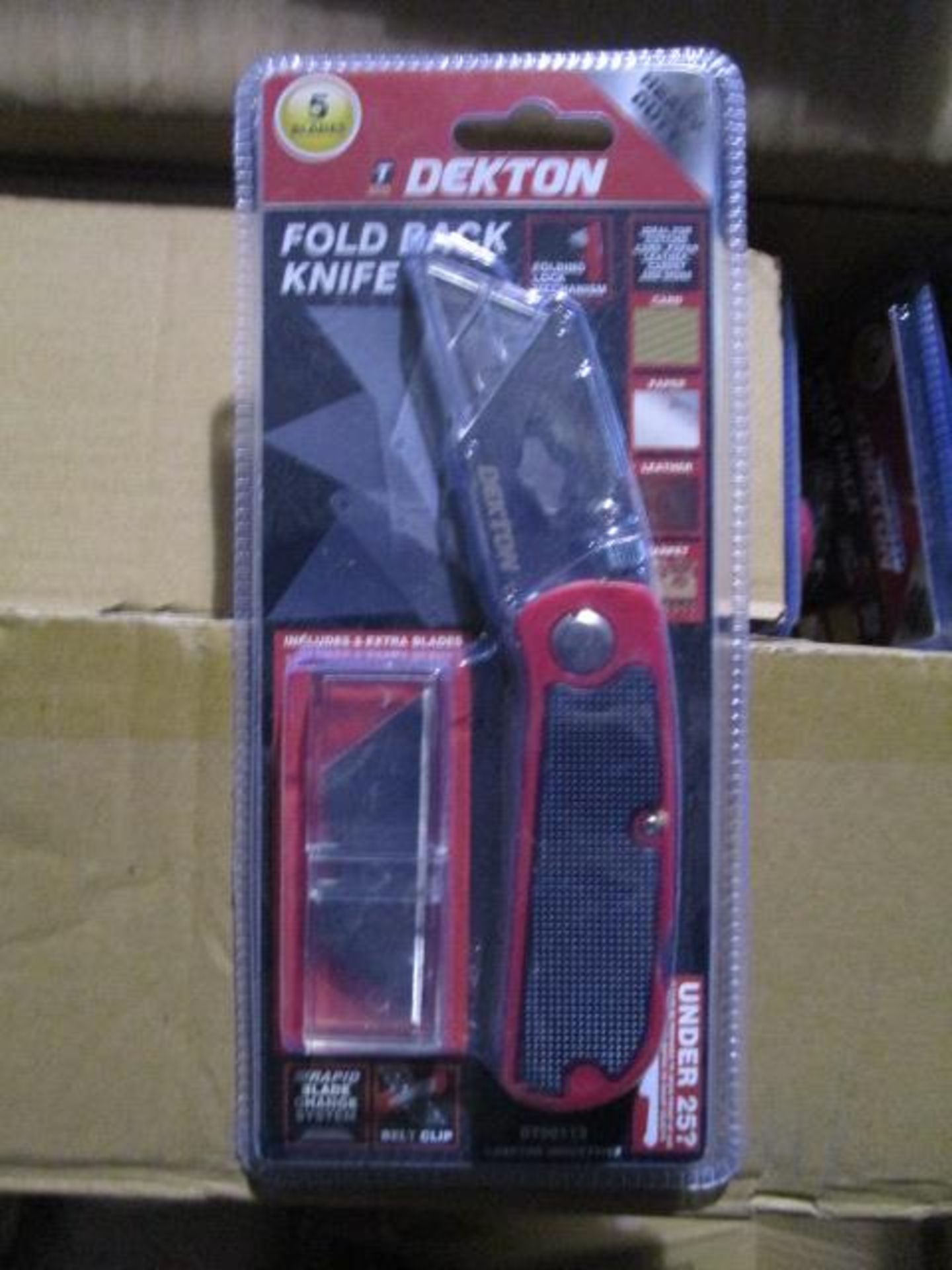 1pcs brand new Dekton utility knife     1pcs brand new Dekton utility knife with extra blades