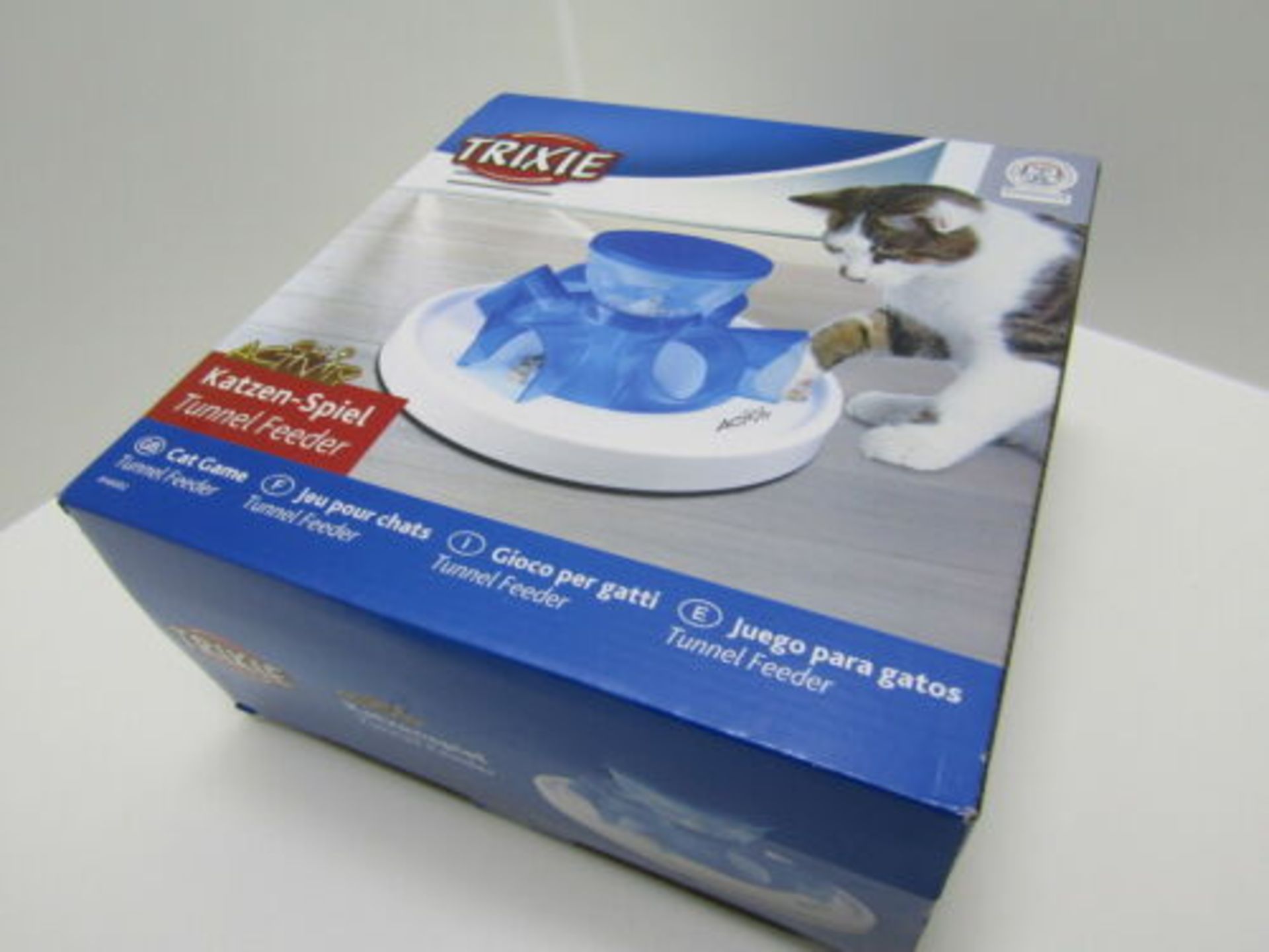 2 x Trixie Cat Activity Tunnel Feeder. 28cm no vat on hammer.You will get 2 of these.Feed falls from - Image 2 of 2