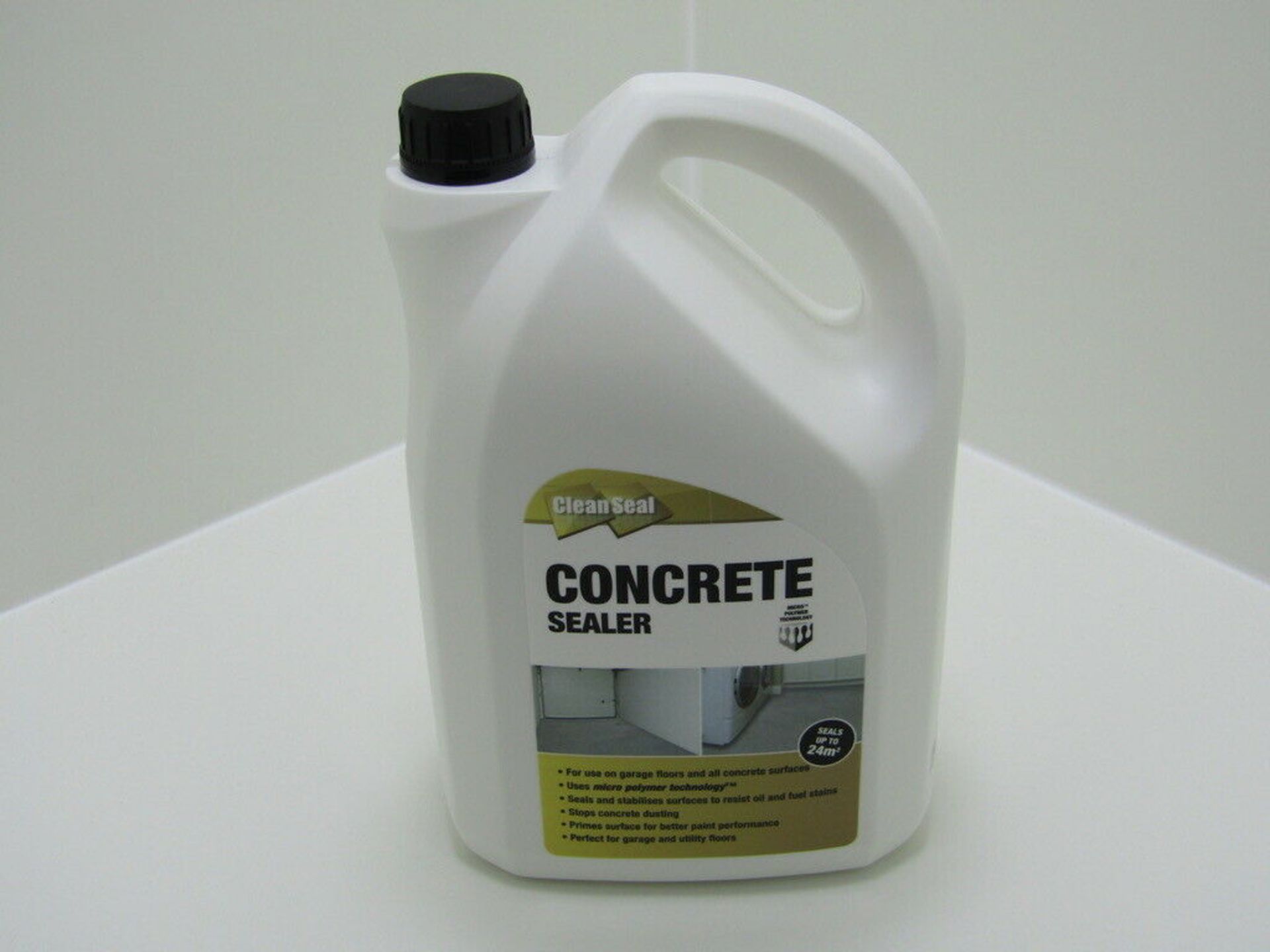 Pallet load of Concrete Sealer. 144 x 4ltr Bottles. no vat on hammer.CleanSeal Concrete Sealer.4 - Image 2 of 2
