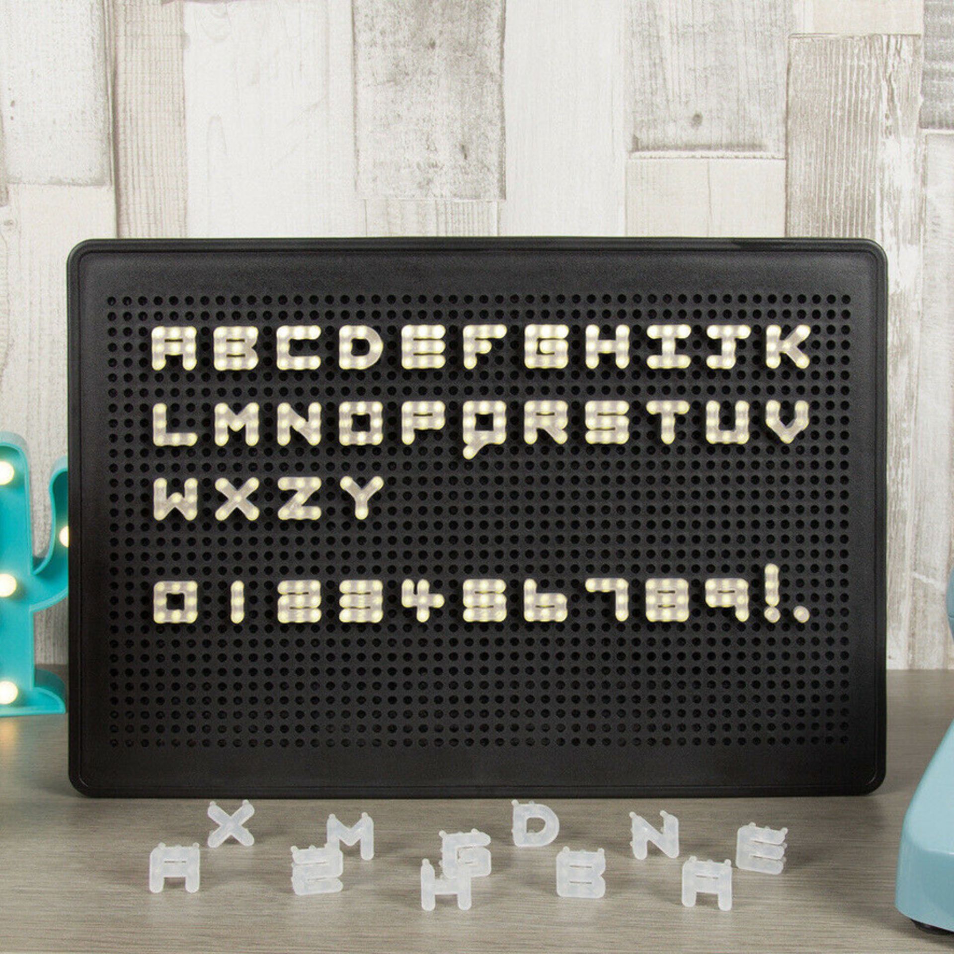 12 x Message Board, Light Up LED Peg Board 200 Piece Letters Numbers A4 Size no vat on hammer.You - Image 3 of 4