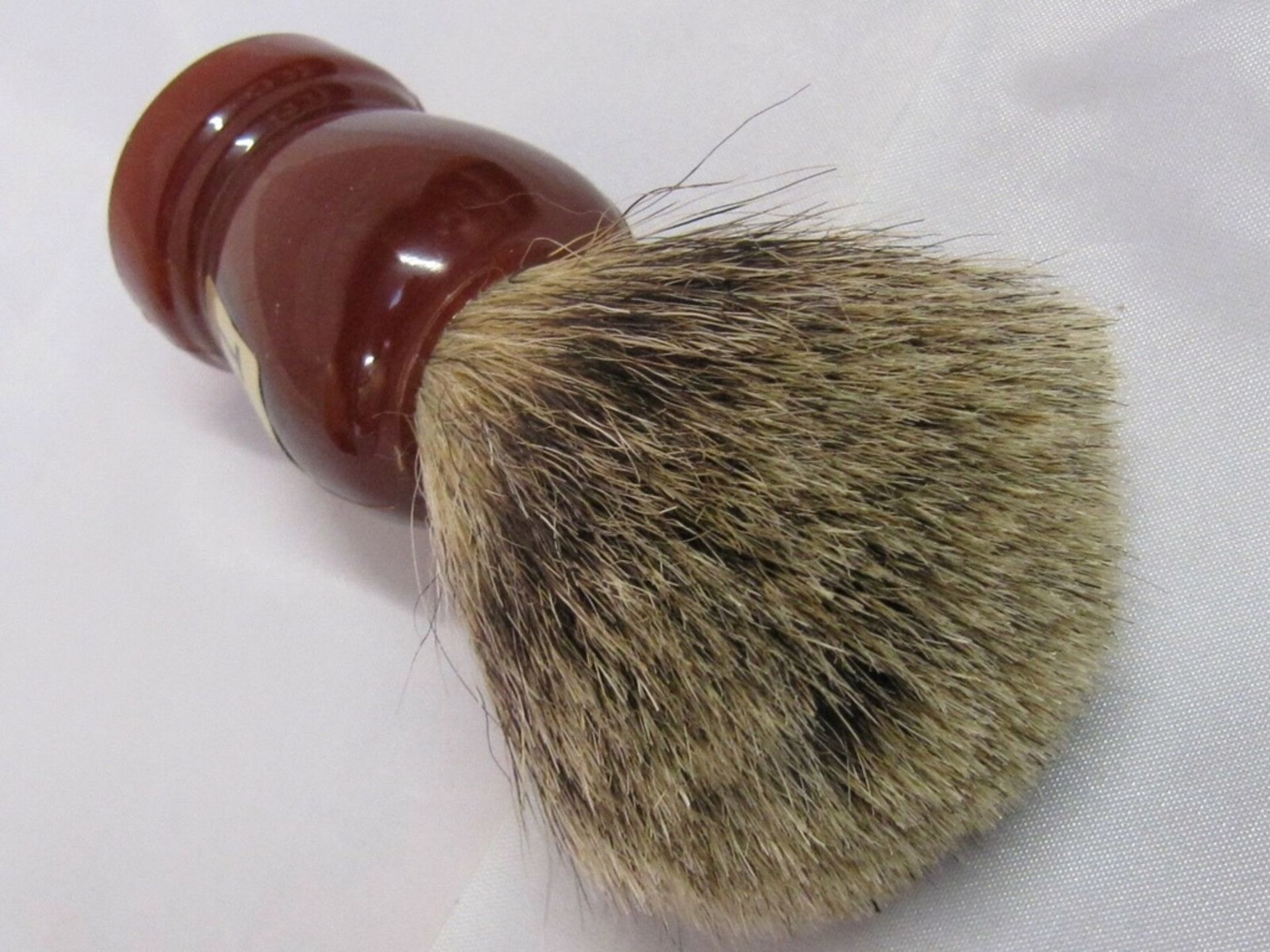 4 x Shaving Brush with Badger Hair. Made by Pb. no vat on hammer.You will get 4 of these.Good - Image 2 of 4