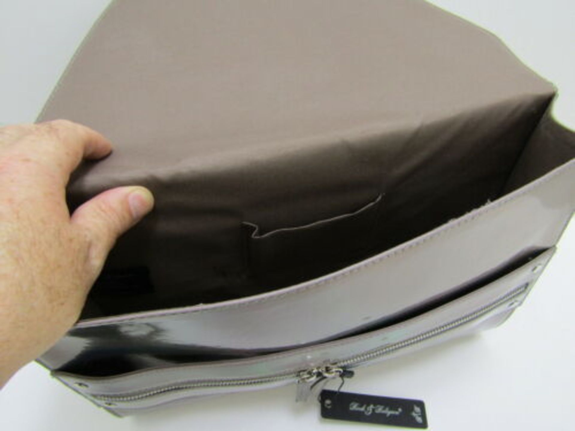 10 x Clutch Bag. Pearlescent. Metalic. Hand Bag by Rock & Religion. no vat on hammer.You will get 10 - Image 2 of 5