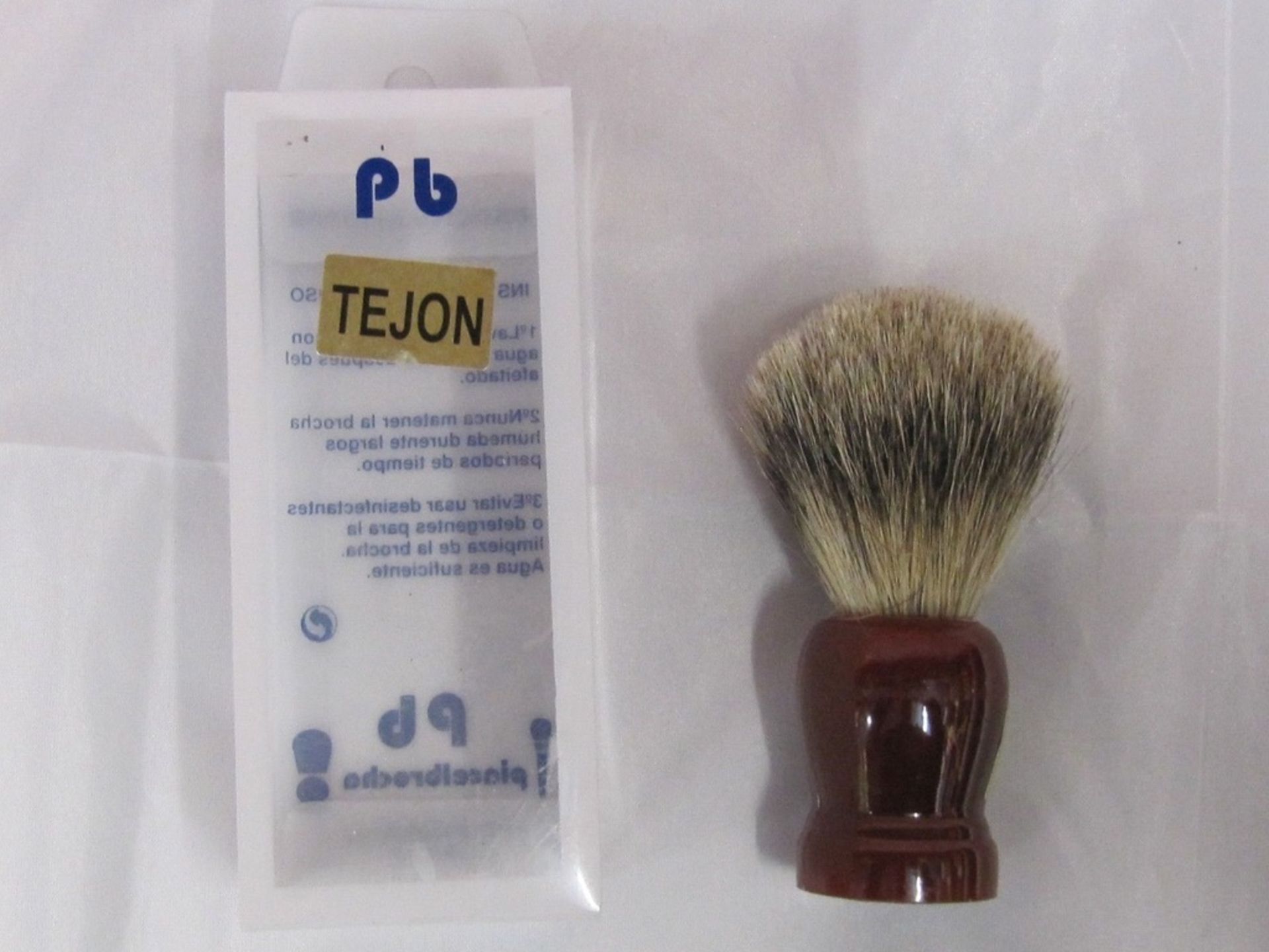 4 x Shaving Brush with Badger Hair. Made by Pb. no vat on hammer.You will get 4 of these.Good