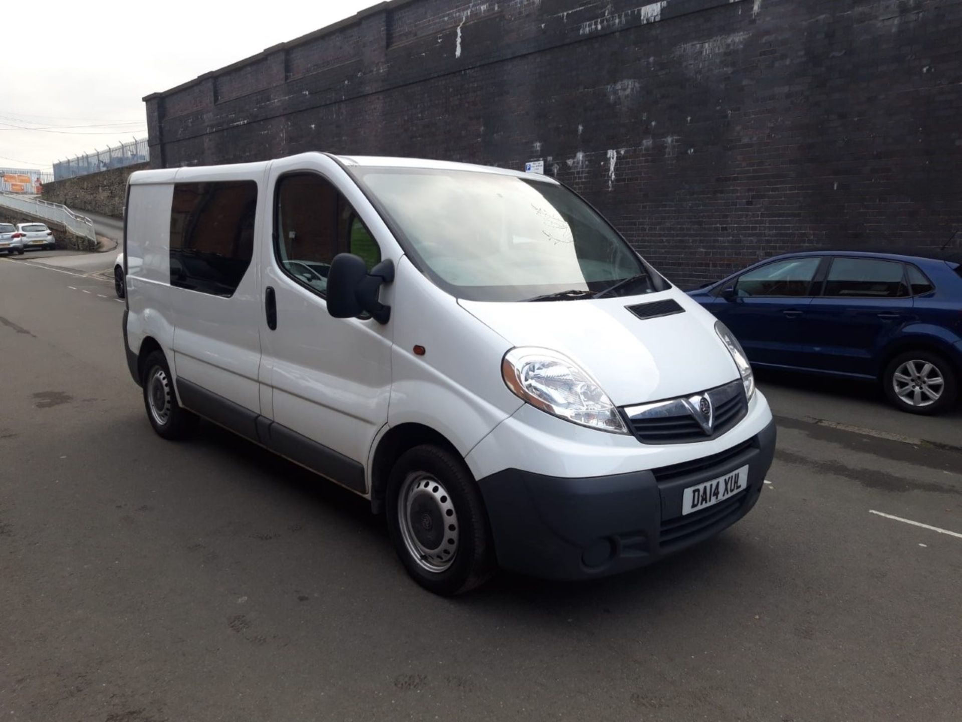 2014 Vauxhall Vivaro 2.0 CDTi 2700 Crew Cab Van. - Image 3 of 6